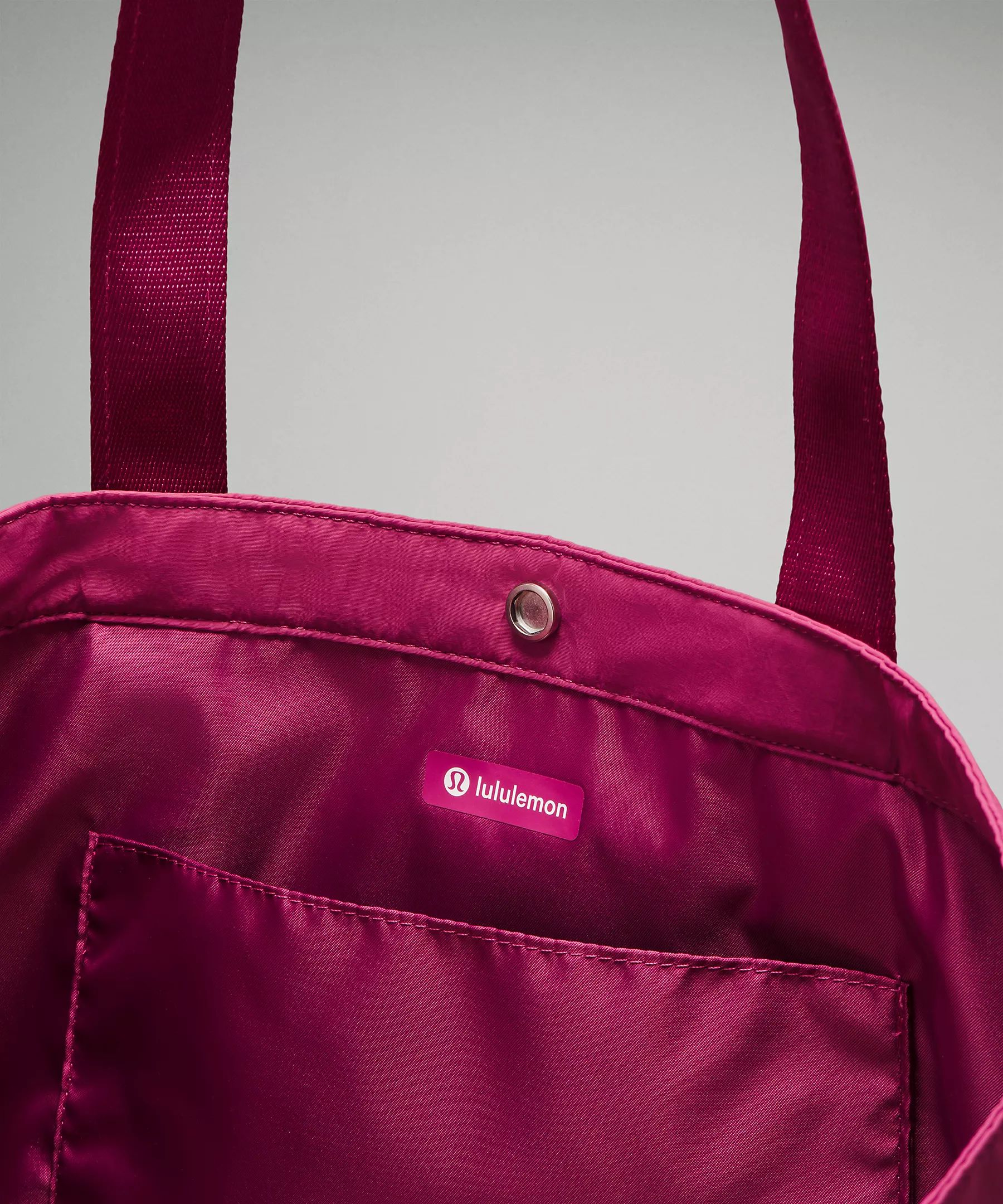 Daily Multi-Pocket Tote Bag 20L | Unisex Bags,Purses,Wallets | lululemon | Lululemon (US)