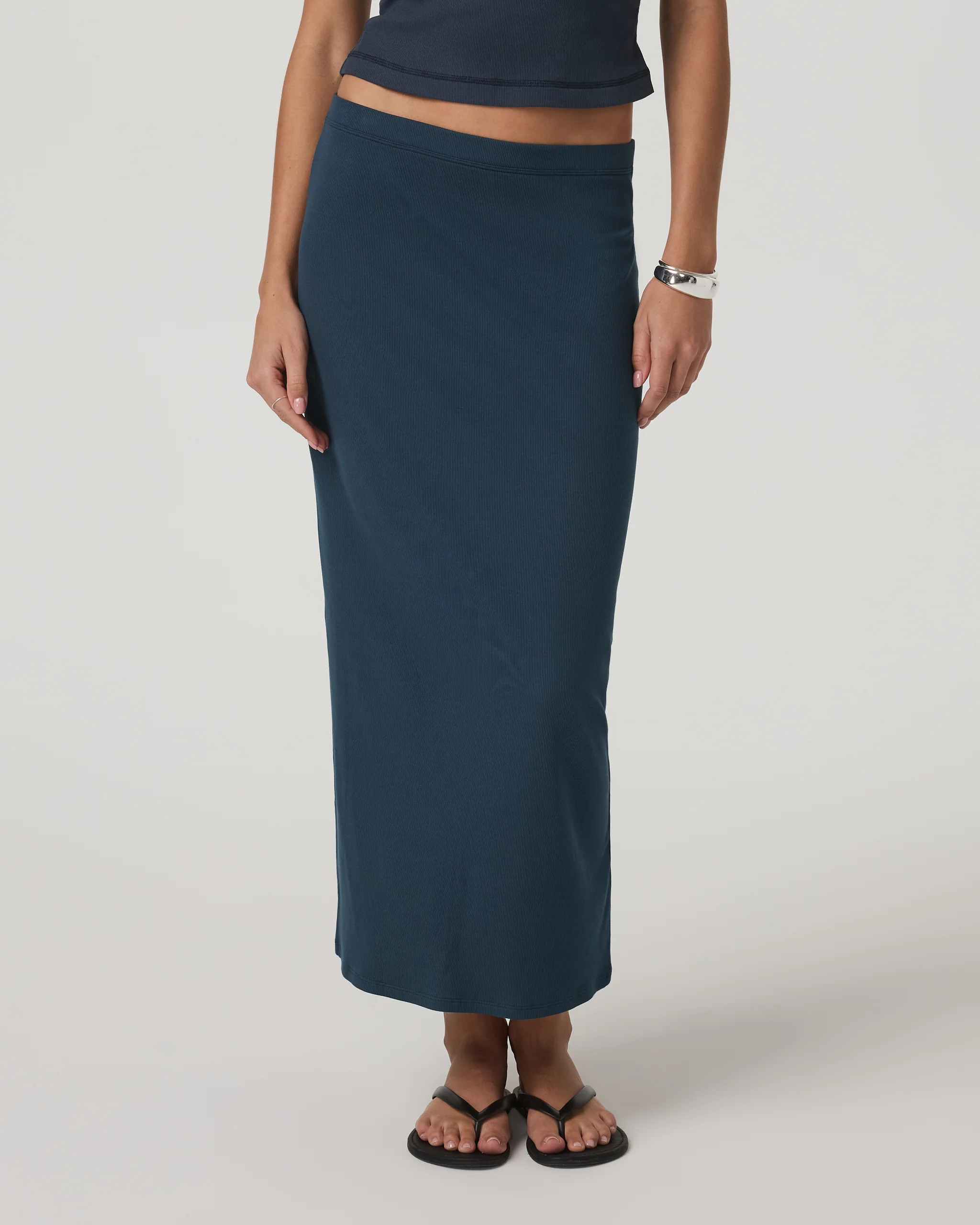 Pose Column Skirt | Vuori Clothing (US & Canada)