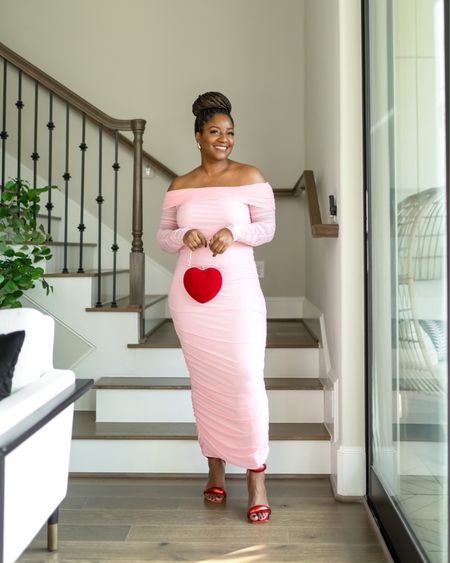 Pretty in pink 💕 Dress is TTS. Wearing a L. #FoundItOnAmazon

Maxi dress, midi dress, pink dress, bodycon dress, amazon dress, amazon fashion, off the shoulder dress, Valentine’s Day outfit 

#LTKfindsunder50 #LTKSeasonal #LTKstyletip