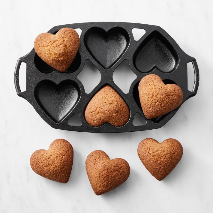 Lodge Seasoned Cast Iron Heart Mini Cake Pan | Williams-Sonoma