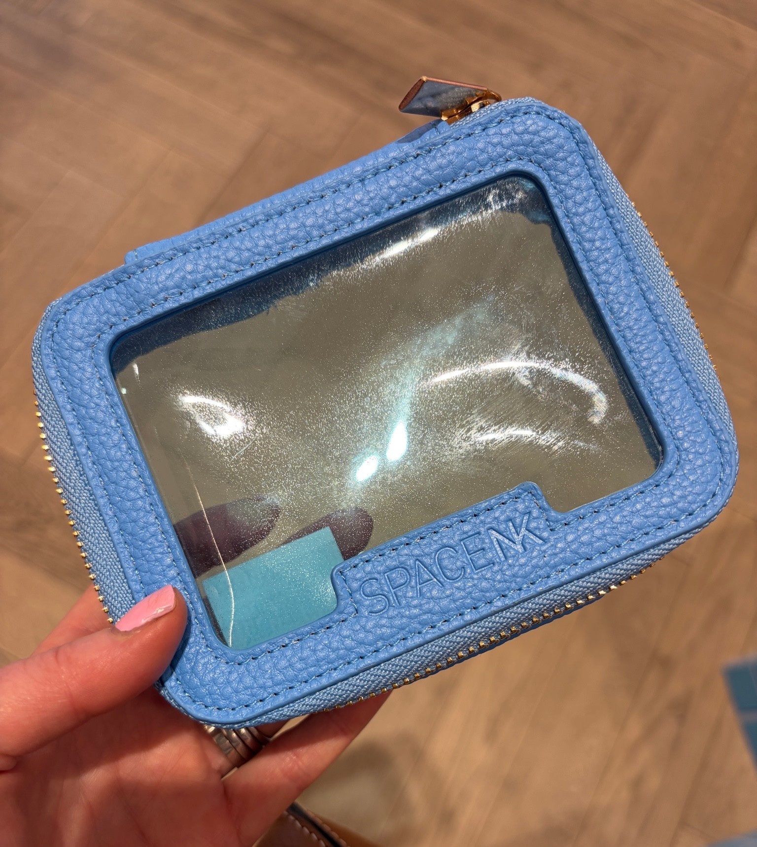 ✈️ The Carry-On Beauty Essential You Need 💙
A clear travel makeup bag that keeps all your beauty essentials organised and easy to find. Perfect for flights, weekend trips, vacations, airport security & everyday handbag organisation ✨

#LTKsummer #LTKbeauty #LTKtravel