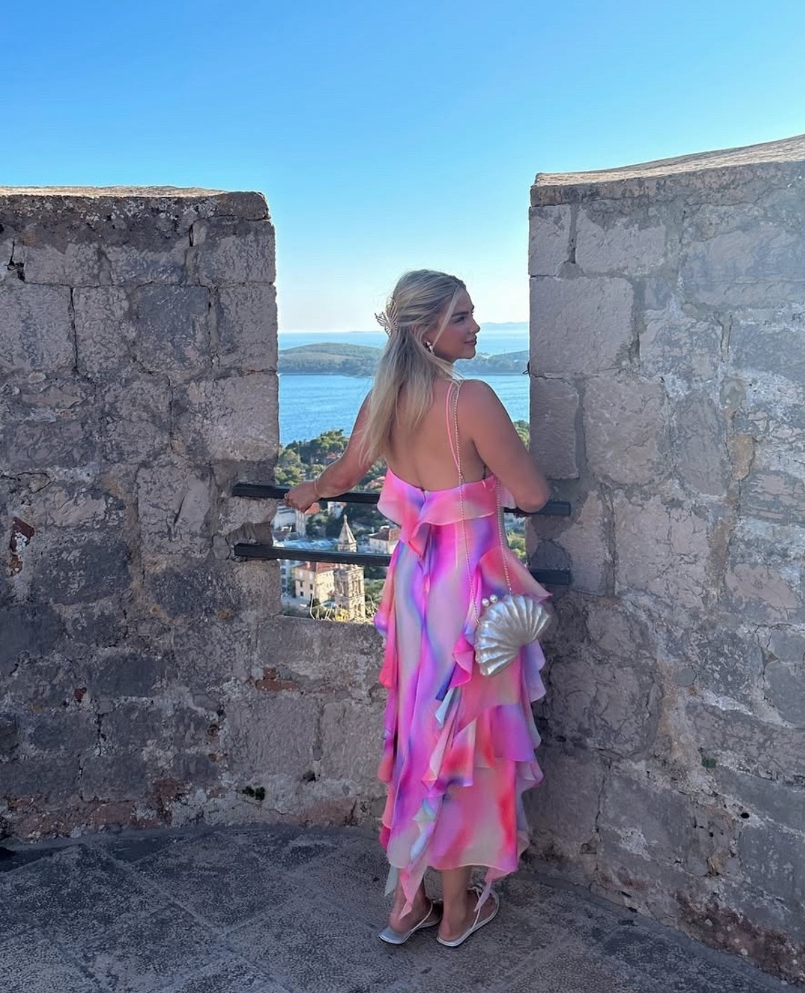 Felt like pretty princess in this dress 💖 #vacation #dress #weddingguestdress #europe #summerdress #giannibini 