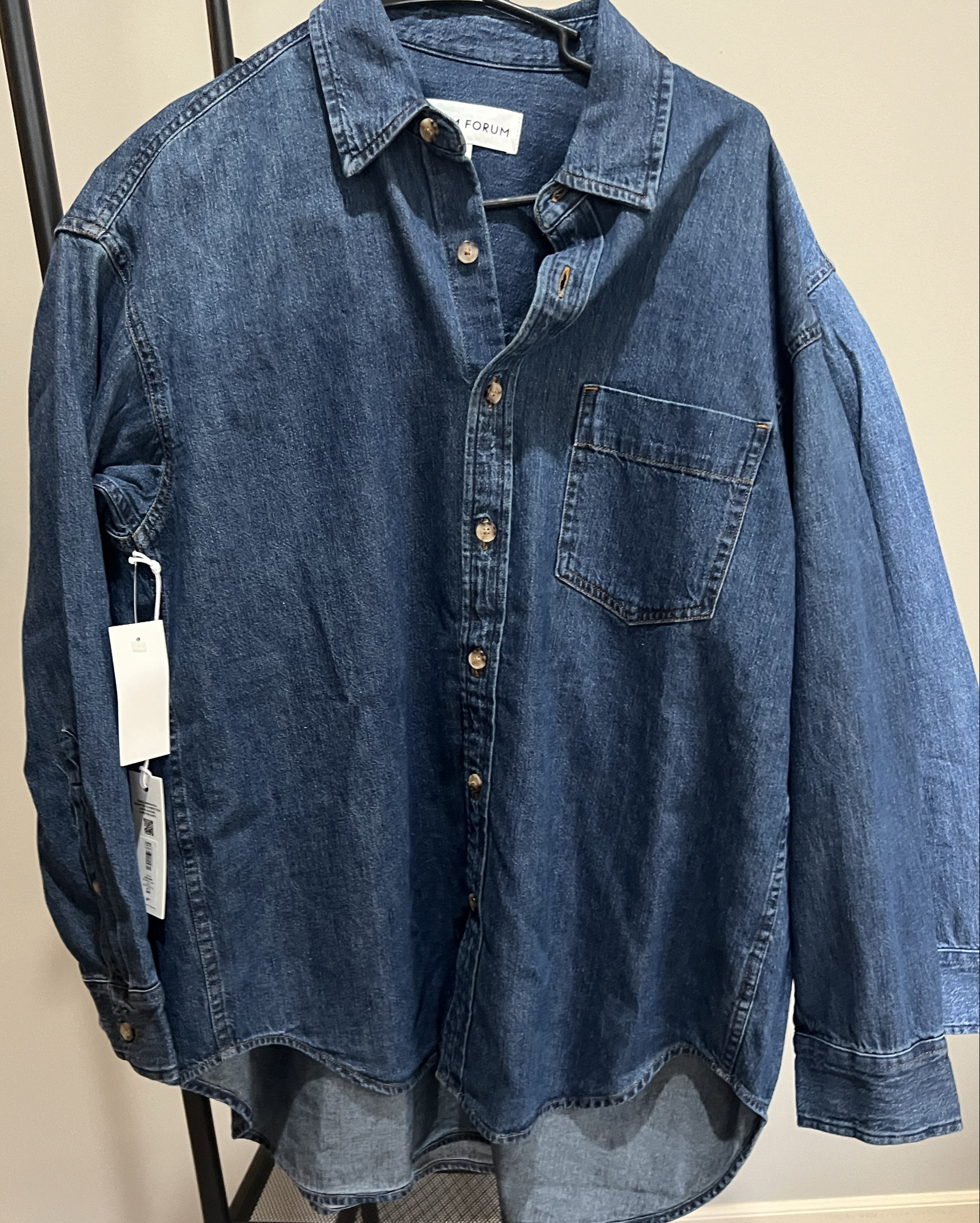 Aritzia- Denim Forum The '80s Comfy Denim Shirt

Wash: Be About Dark Bleu
#aritziadenim #winterdenim #valentinesdayoutfit


#LTKootd #LTKgrwm #LTKmomlife
