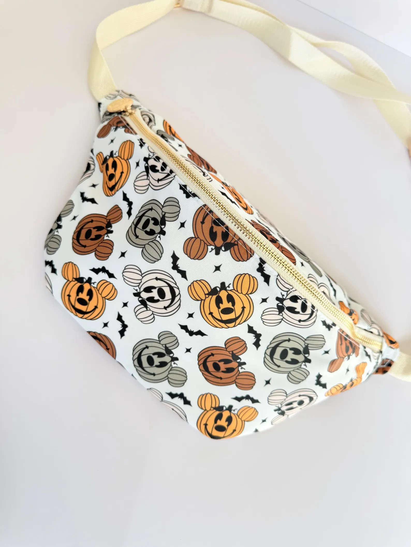 Magic Spooky Mouse XL Belt Bag - Halloween Belt Bag Fanny Pack - Pumpkin Mouse Fanny Pack- Theme ... | Etsy (Global)