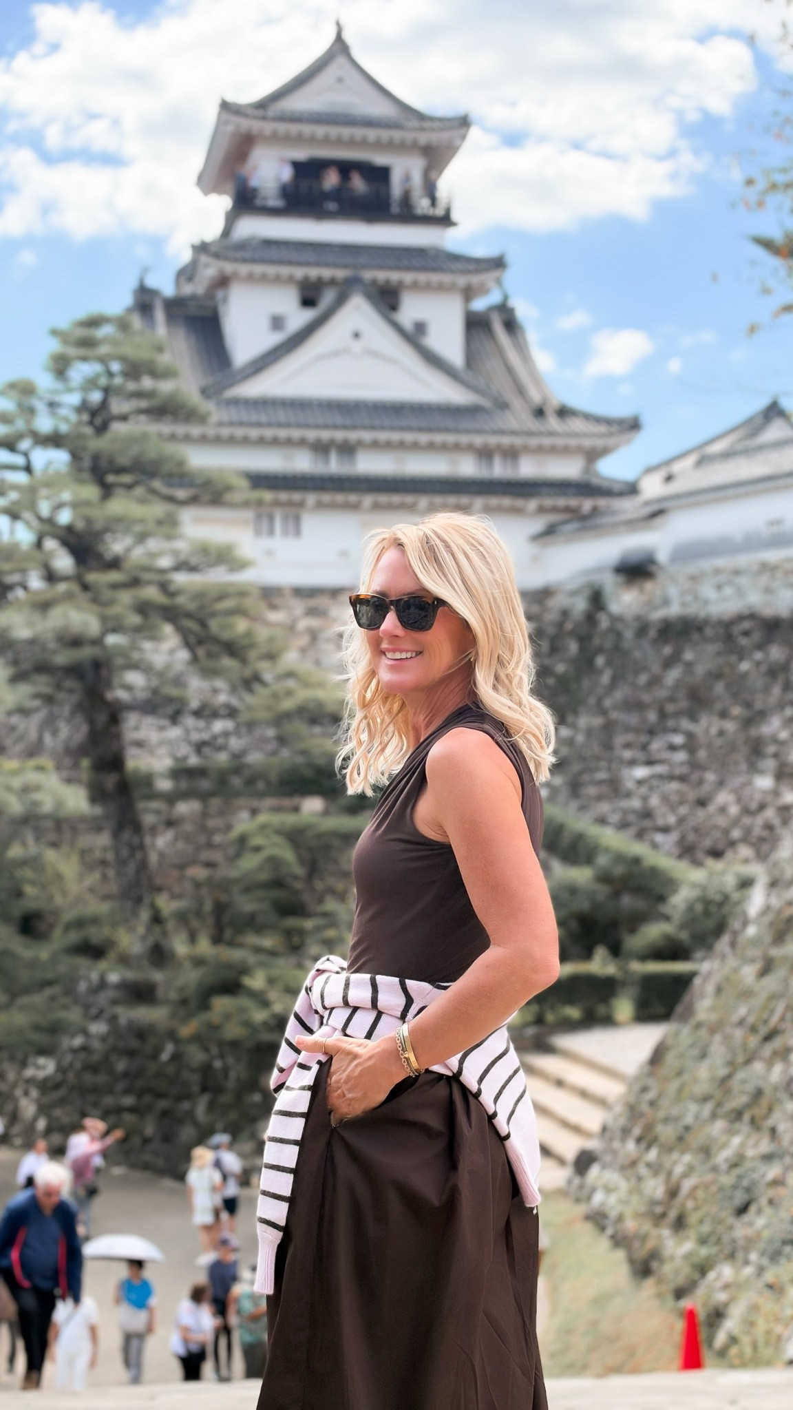 Adore this dress for fall, so classic & comfy. 
Wearing xs