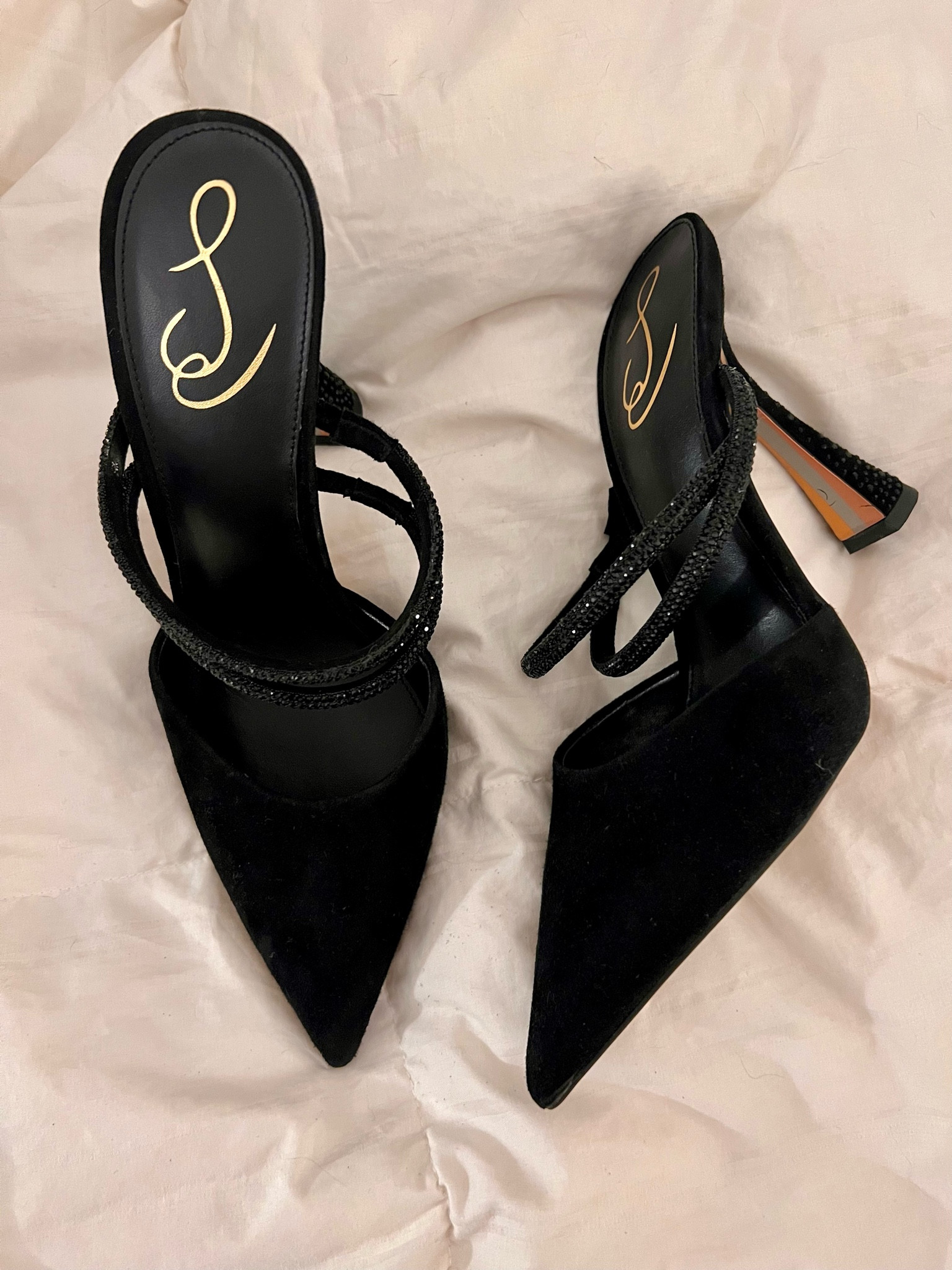 The perfect shoes for a New Year’s Eve outfit! 

#LTKfindsunder100 #LTKstyletip #LTKsalealert