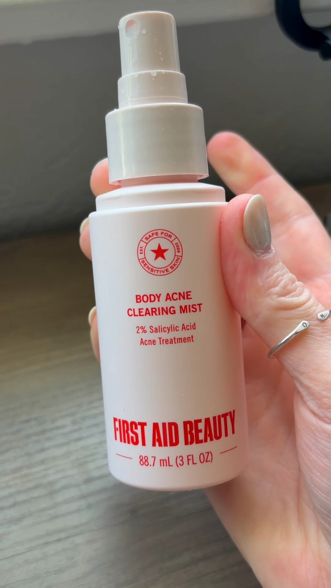 Just wanted to two pumps of this body acne clearly miss that has salicylic acid in it from first aid beauty to control those acne breakouts on your body!
#AcneBreakouts #SalicylicAcid #firstaidbeauty #beauty #skincare

#LTKSaleAlert #LTKBeauty #LTKselfcare