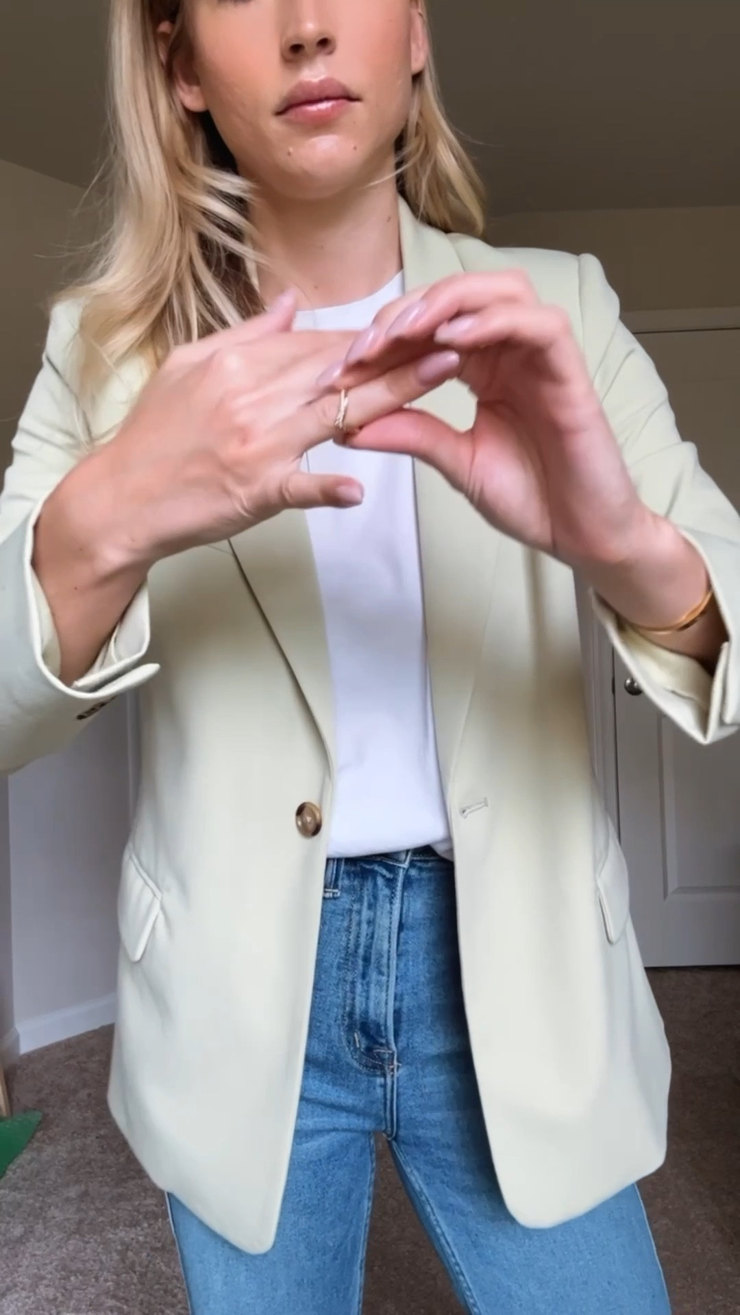 You found the perfect blazer for spring and summer 😍  not sure why the color looks so off in the Nordstrom online but it’s definitely more green!

Office, summer, spring, business casual, professional, corporate, return to work 

#LTKFindsUnder100 #LTKWorkwear #LTKSummerEdit