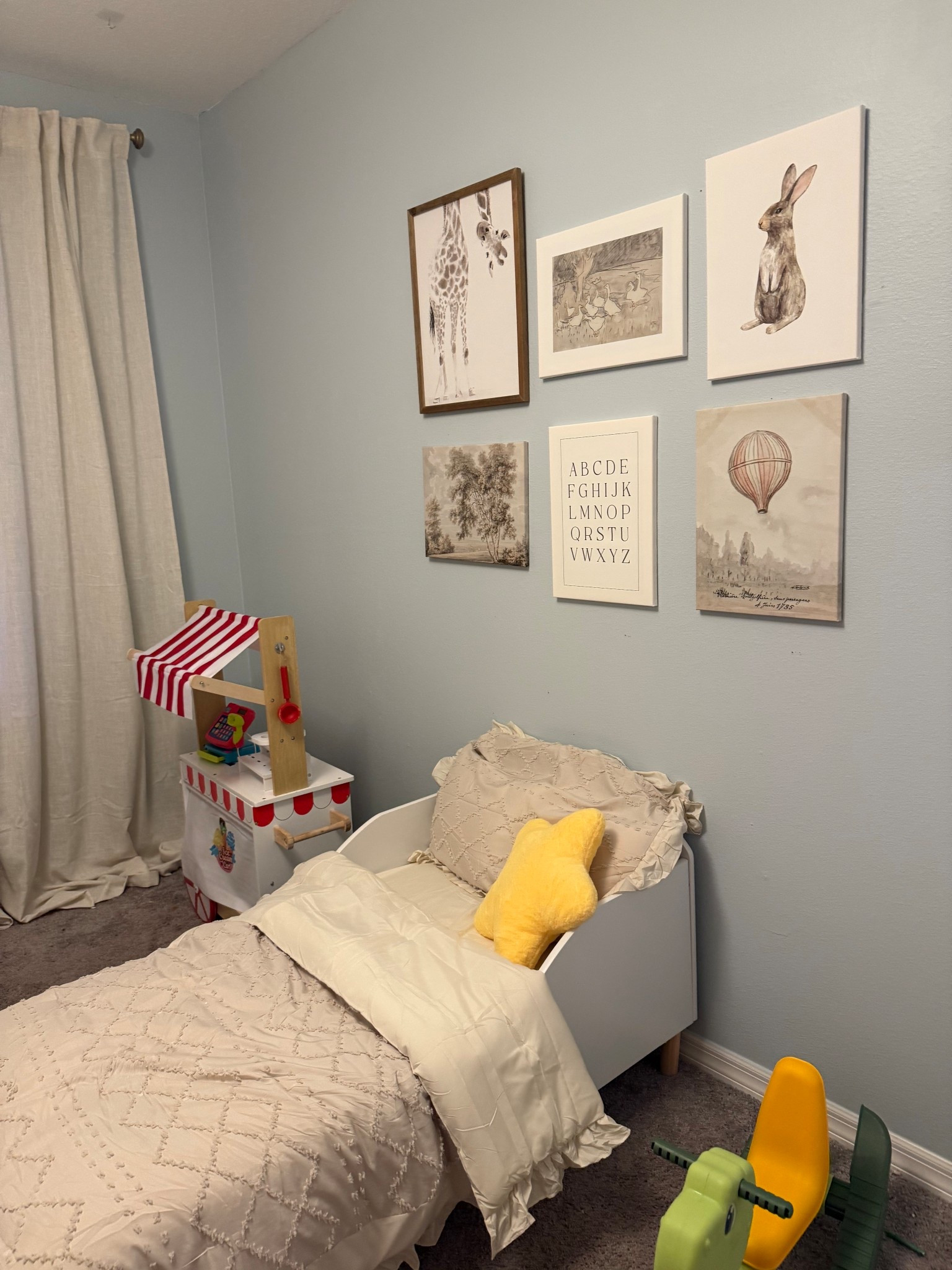 Bedroom decor 

#LTKHome #LTKFindsUnder100 #LTKKids