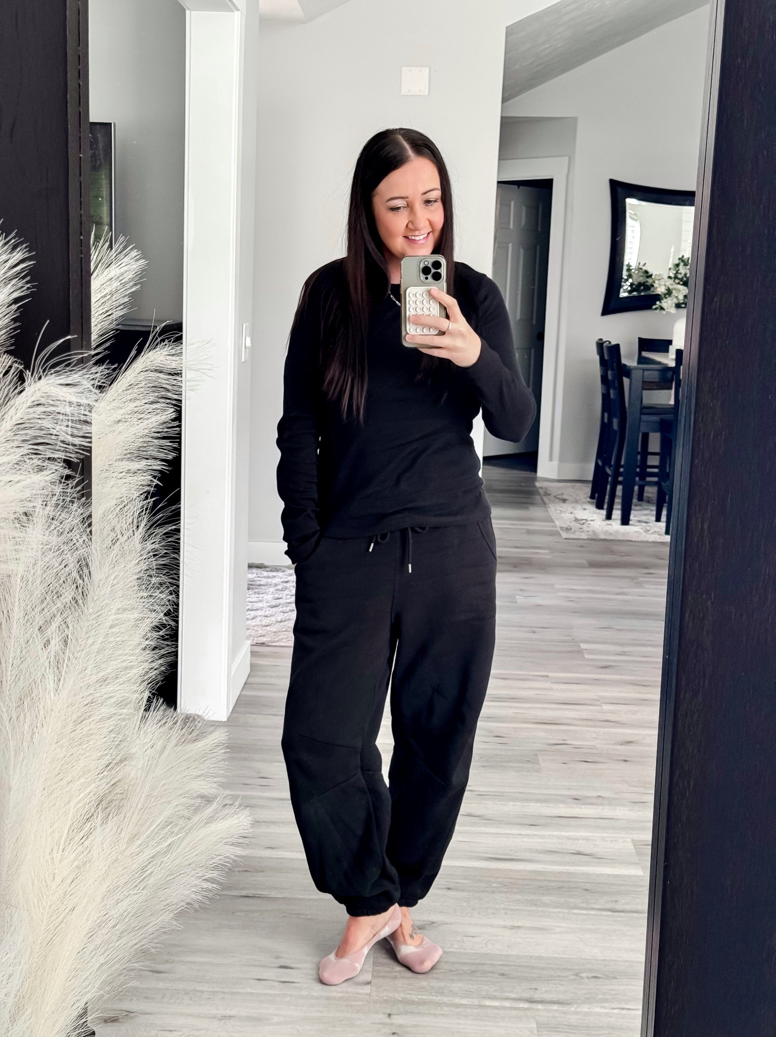 I’ll be honest… I was totally on the fence about the barrel leg sweatpants trend. Unpopular opinion, but it hasn’t really been my favorite. That said… these completely surprised me. The relaxed shape actually looks super flattering on and the comfort level is next level. I find myself grabbing them way more than I expected for everyday errands, lounging at home, travel or casual life days.

This exact pair is sold out, but I’m linking some really good similar options that give the same relaxed barrel fit and cozy vibe. If you’ve been unsure about the trend like I was, these might just change your mind too.

barrel leg sweatpants • barrel sweatpants outfit • athleisure outfit women • comfy casual outfit • trendy sweatpants women • relaxed fit joggers • cozy loungewear women • casual everyday outfit • athleisure fashion • neutral lounge outfit • comfy jogger pants • casual mom outfit • trending loungewear • relaxed sweatpants women • comfy athleisure set

#barrellegsweatpants #athleisurestyle #casualoutfitideas #cozystyle #everydaystyle #momstyle #loungewearlook #comfyoutfit #streetstylecasual #relaxedfitstyle #athleisurewear #effortlessoutfit #trendingstyles #neutraloutfits #cozychic

#LTKootd #LTKTravel #LTKgrwm
