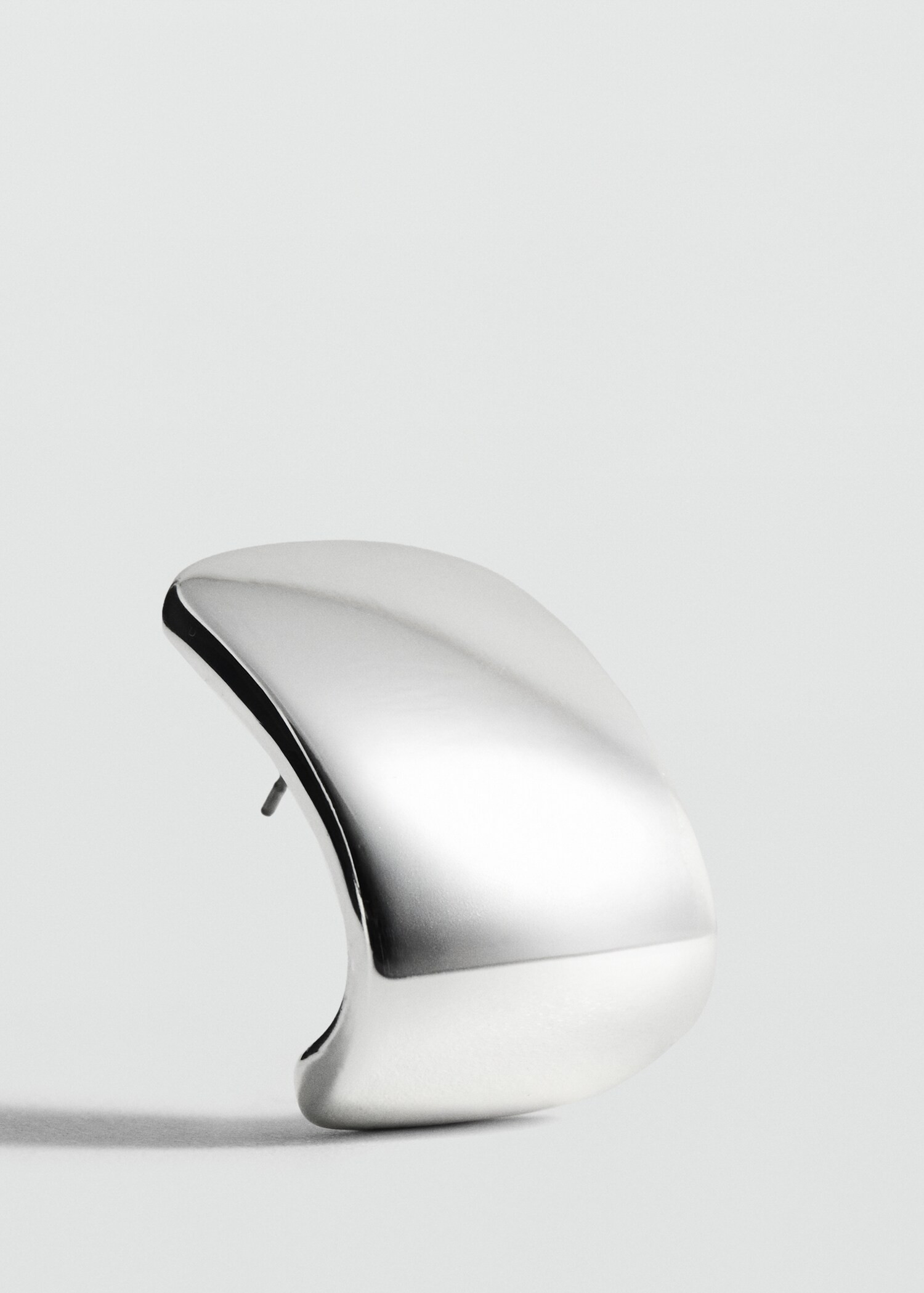 Volume hoop earrings - Women | MANGO United Kingdom | MANGO (UK)