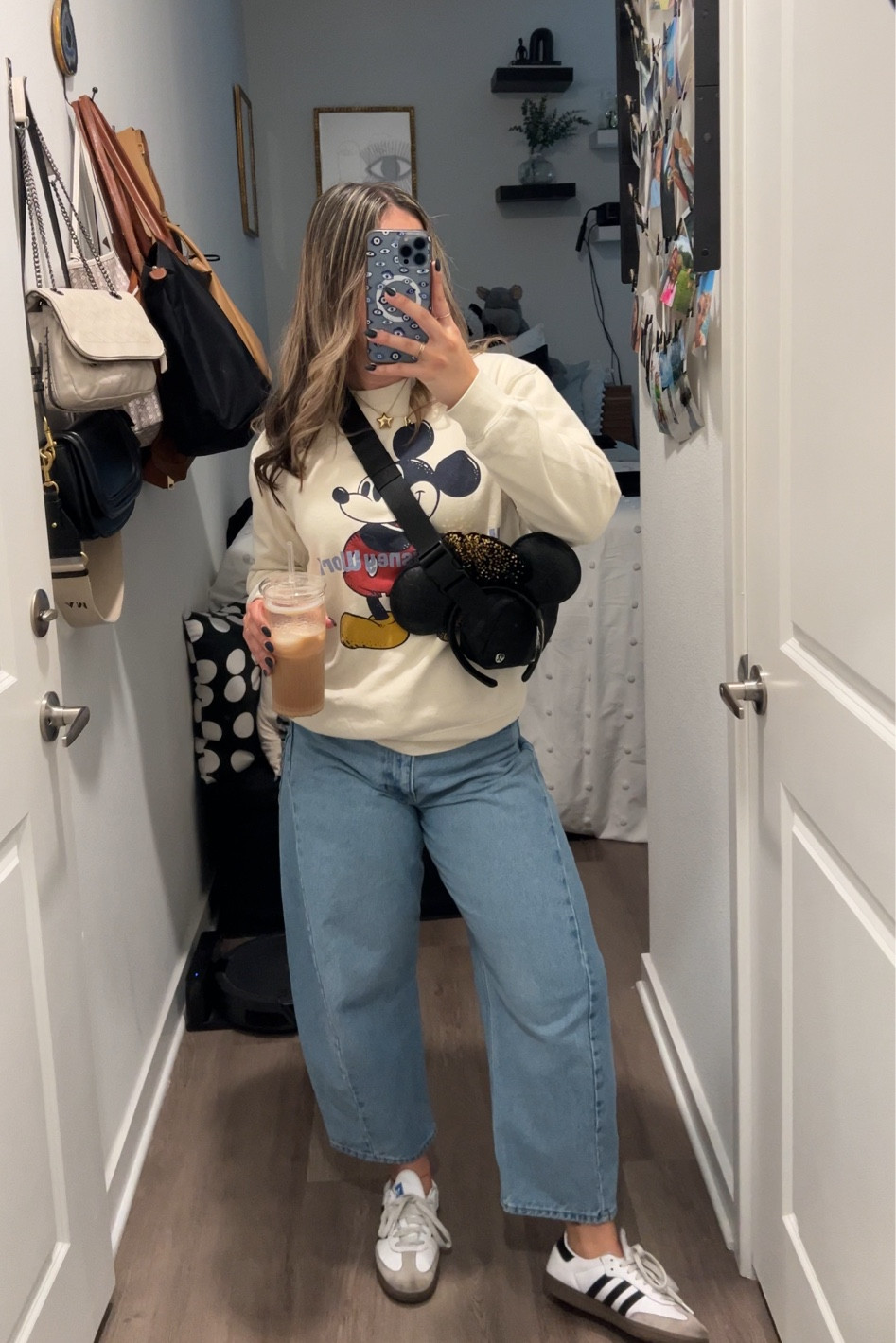 Disney world outfit🐭🌟 

park day, theme parks, disney, florida, casual outfit, barrel jeans

#LTKFindsUnder100 #LTKFindsUnder50 #LTKStyleTip