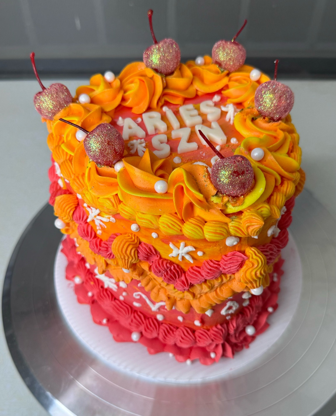 I am OBSESSED with making heart cakes! This has to be one of my favorites! 

#LTKBeauty #LTKItBag #LTKGiftGuide