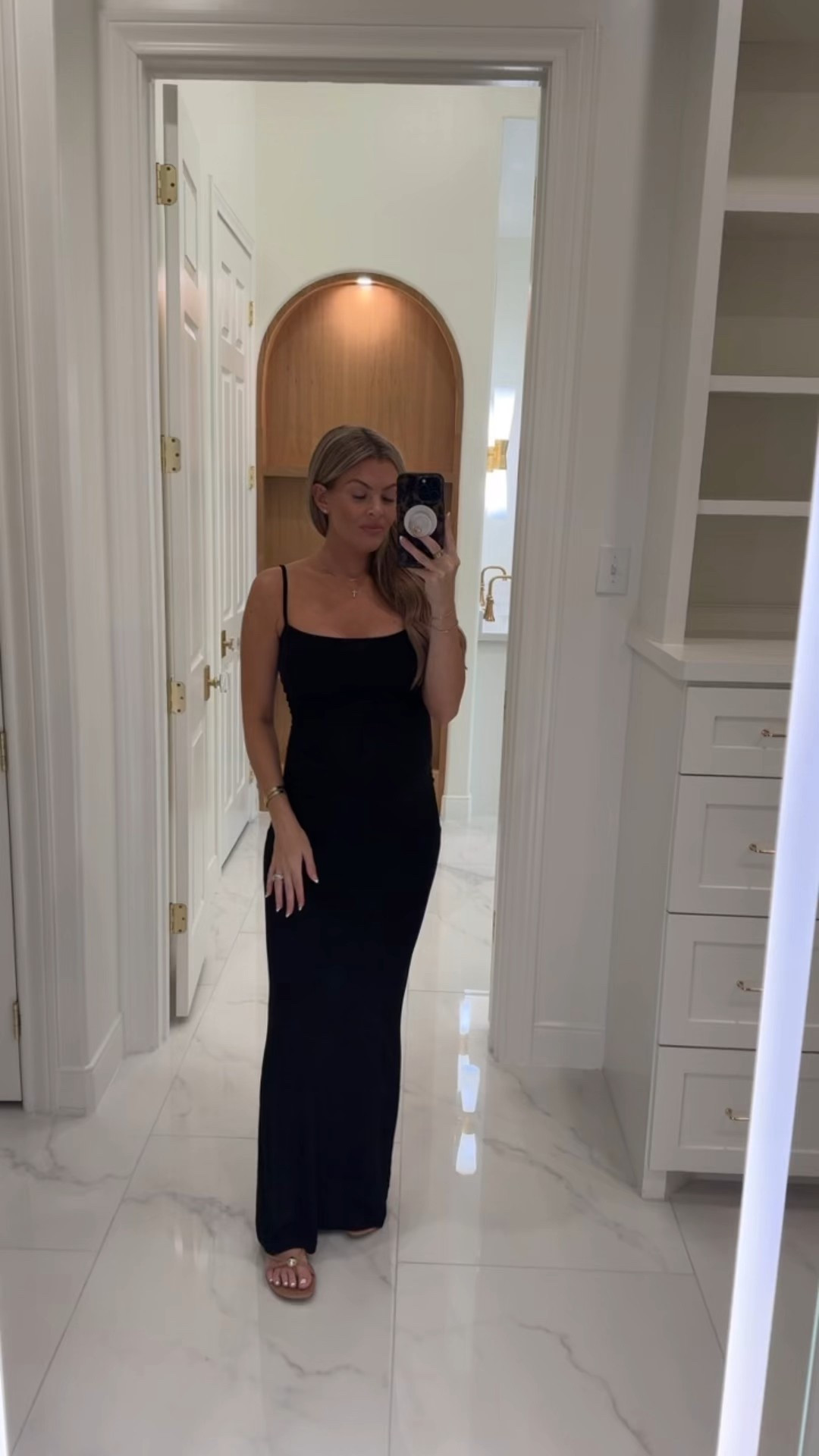 this skims dress has to be my most-worn dress throughout all my pregnancies! it’s not maternity, but is super stretchy so very bump friendly!! (wearing size small + it has adjustable straps) added bonus - all i’m wearing are nippies! 

pregnant, nordstrom, third trimester, skims, bump friendly 

@nordstrom #NordstromPartner 

#LTKFindsUnder100 #LTKStyleTip #LTKBump