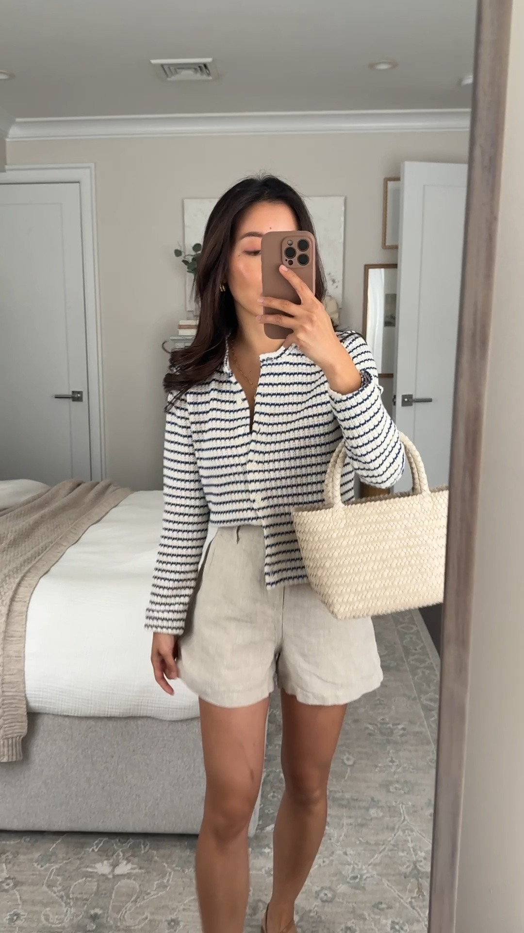 Size info below
• Zoe linen shorts 00, TTS, classic fit with stretch back waist, petite friendly length
• Crochet cardigan sweater XS. I sized up for a more relaxed fit to wear it as a light jacket 
• Woven mini tote excluded from sale
• strappy sandals sz 5.5

@madewell #madewell #madewellpartner #ad

Easy summer outfit, mom style , petite friendly shorts, striped cardigan

#LTKPetite #LTKootd #LTKSeasonal