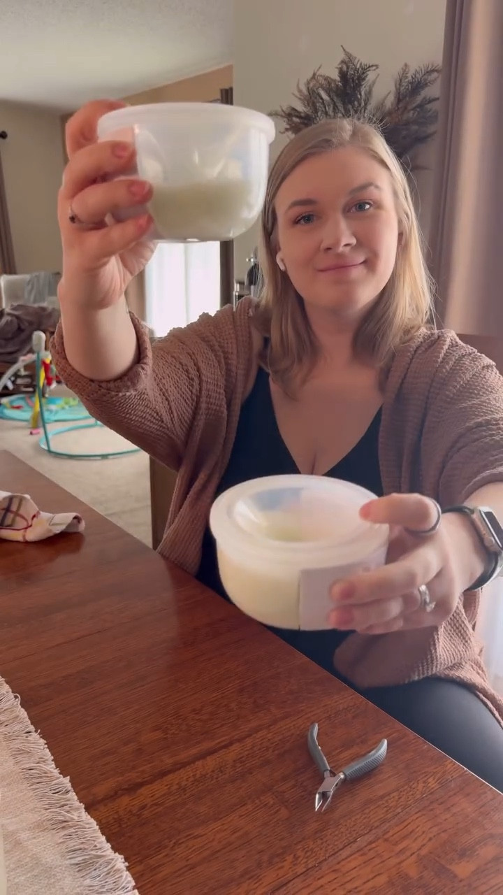 Pumping just got so much easier with the Paruu P10 wearable breast pumps! No cords, no stress—just powerful, hands-free pumping that fits into my life, not the other way around. Whether I’m chasing the kids, working, or just taking a moment for myself, these pumps can go wherever I do. Total game changer for modern moms! 🤱🏼 

If you’re interested in getting these at a discount, like this video, comment “PUMP”, and I’ll send you the deets as soon as I can! 🍼 

#Paruu #ParuuP10 #ParuuLife 

#productreview #paruupumps #wearablebreastpump #handsfreepumping #breastfeedingjourney #momlife #pumpingmom #postpartumlife #workingmom #newmomessentials

#LTKFamily #LTKKids #LTKBaby