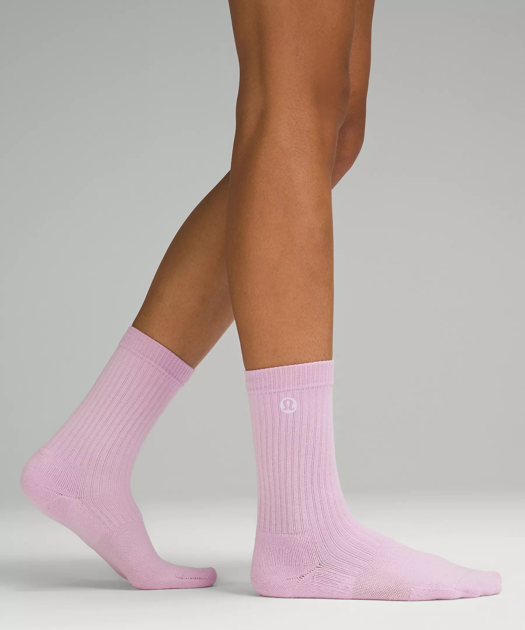 Women's Daily Stride Ribbed Comfort Crew Socks$18 USDAdd to Wish ListColourVitapinkSelect SizeSi... | Lululemon (US)