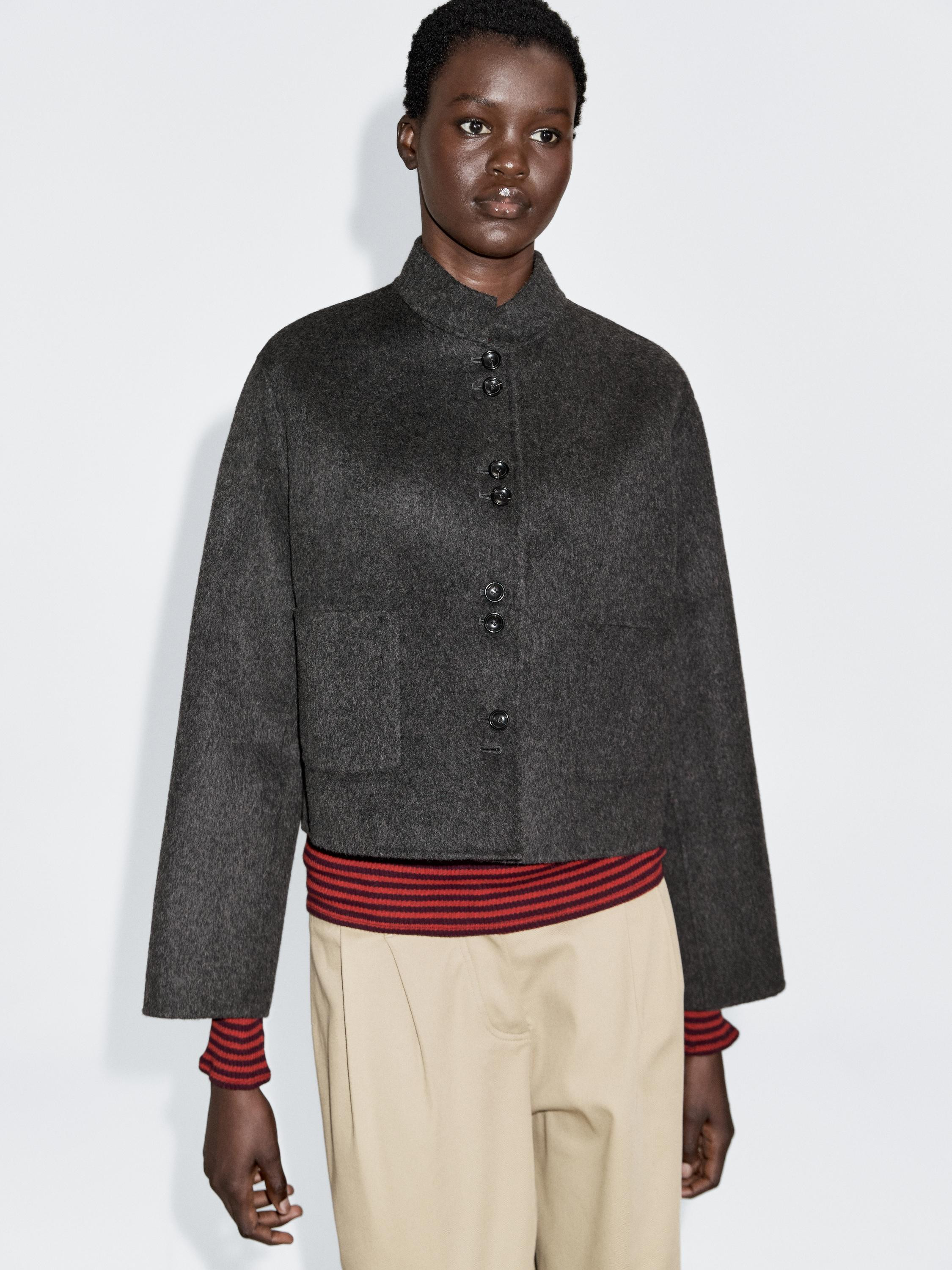 Short double-breasted wool blend jacket | Massimo Dutti US