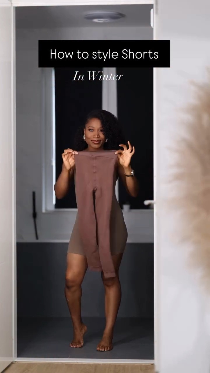 Fleece tight here is an old one from Primark. I added a similar one from SHEIN 