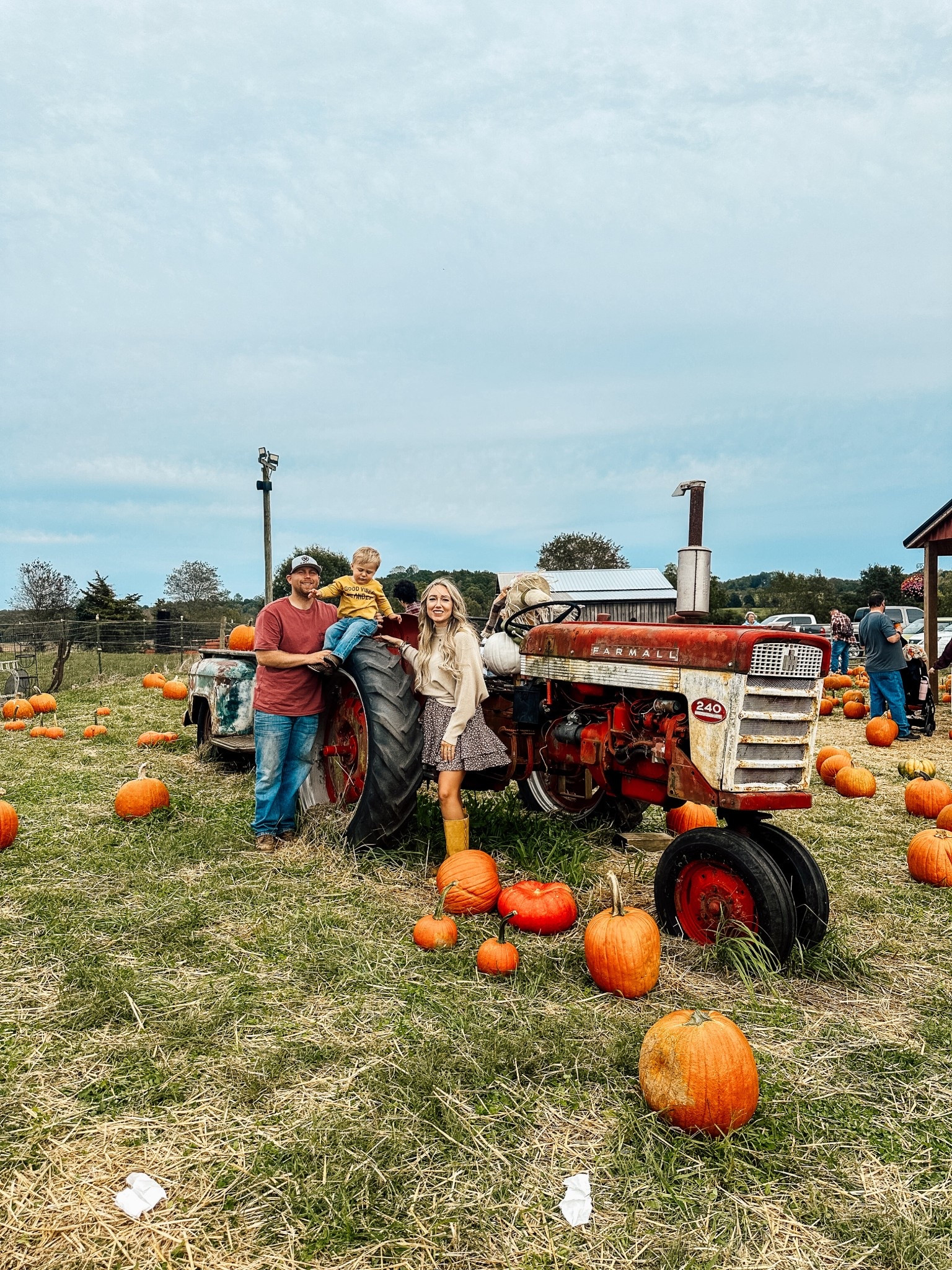 Fall pumpkin patch outfits 


#LTKSeasonal #LTKStyleTip #LTKFindsUnder50