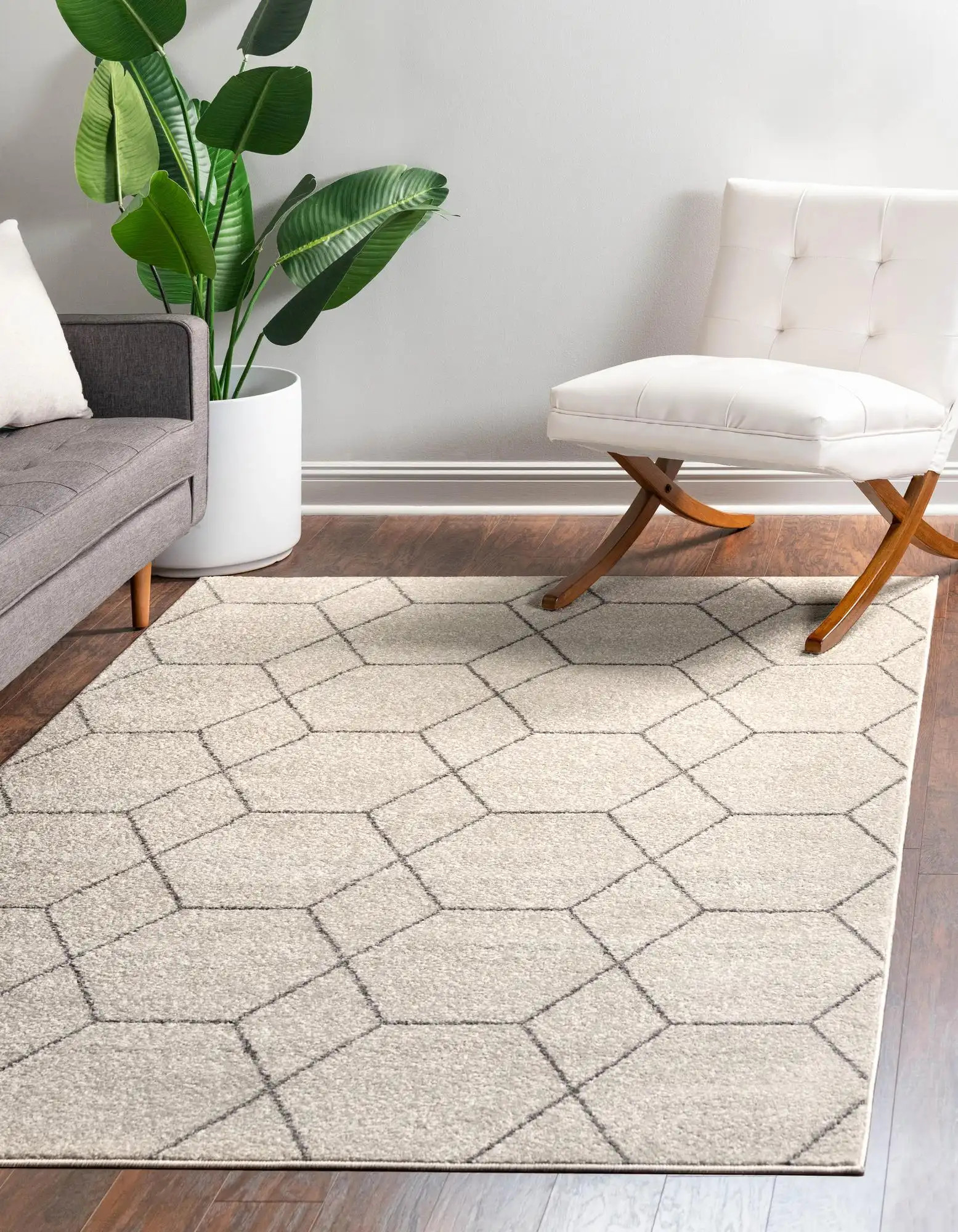 4' x 6' Lattice Frieze Rug | Rugs.com