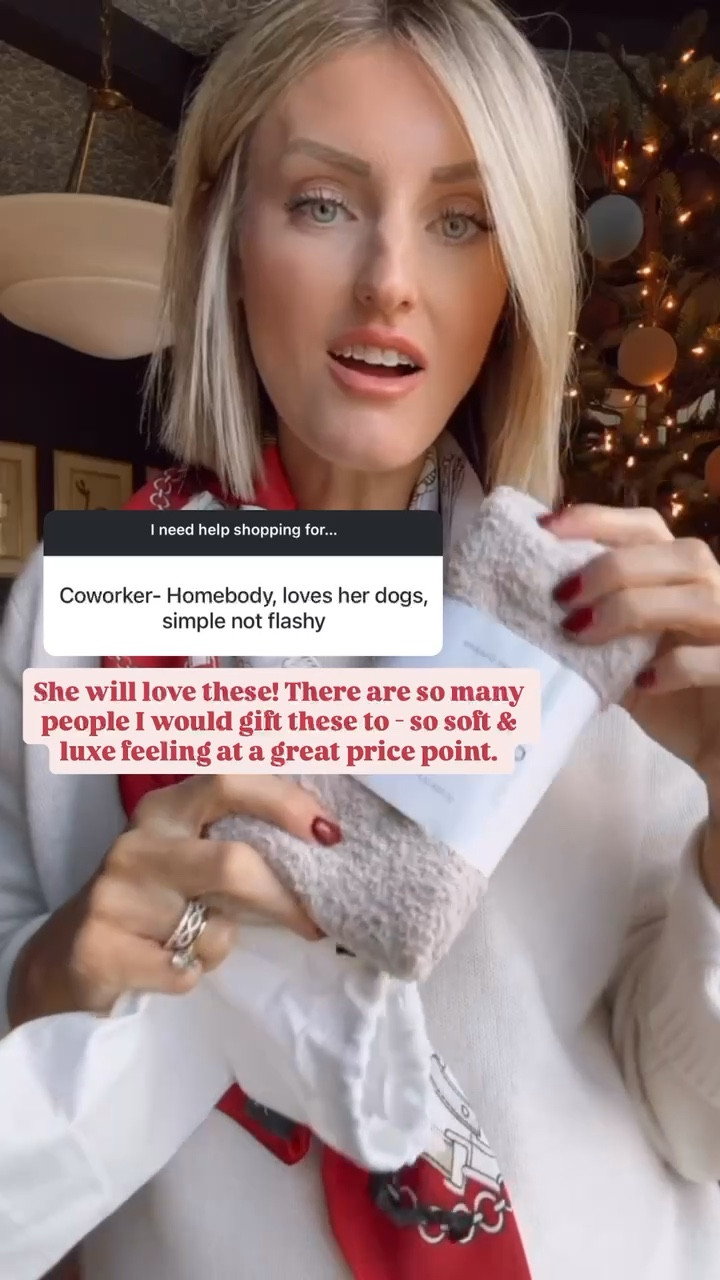 These fuzzy socks are an Amazon find! These are a great gift for a coworker! Super warm & it will get here fast!

Loverly Grey, Amazon, stocking stuffer ideas, coworker gifts, fuzzy socks 

#LTKGiftGuide