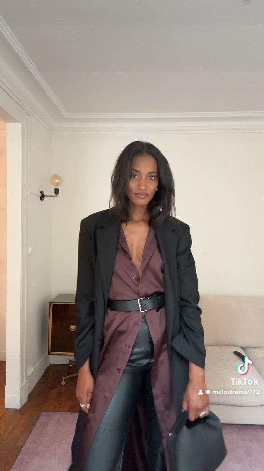 Parisian night out fit. #paris #ootn #burgundy #black #belt #leather 