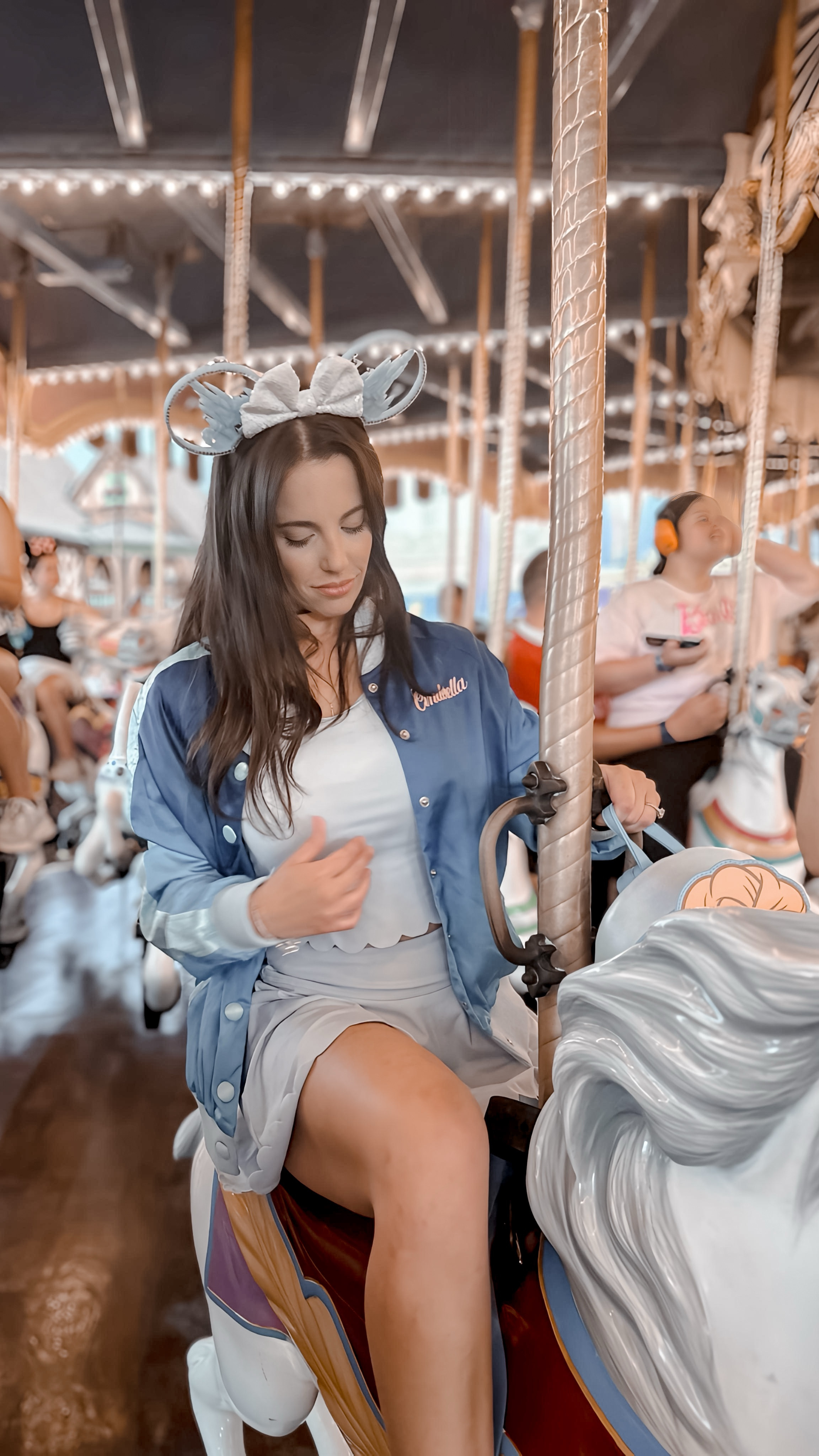 For the most adorable, high-quality Cinderella jacket, you must check out Unique Vintage. I am obsessed with Unique Vintage’s Disney collection and I know you will be, too! 💙 #uniquevintage #disney #cinderella #shopdisney #disneyparks #disneyresorts #disneysmallshops #disneyltk

#LTKTravel #LTKStyleTip #LTKFindsUnder100