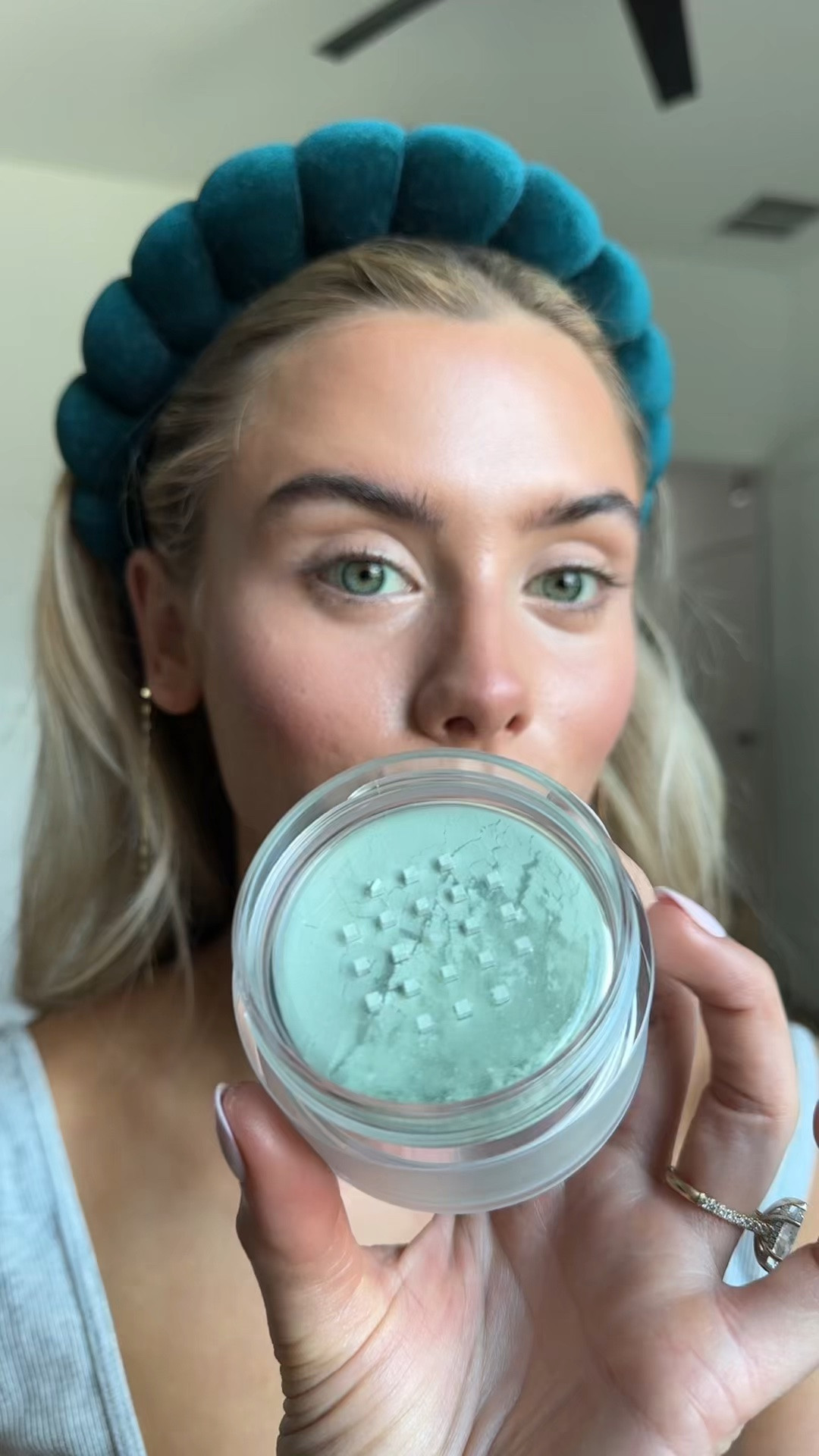 Laura Mercier's Translucent Loose Setting Powder Ultra-Blur is talc-free and infused with hyaluronic acid for comfortable 16-hour wear and ultra-blurring power. Like the original cult favorite, this powder has a weightless texture so skin looks and feels soft, smooth and flawless @Sephora

#LTKgrwm #LTKBeauty #LTKselfcare