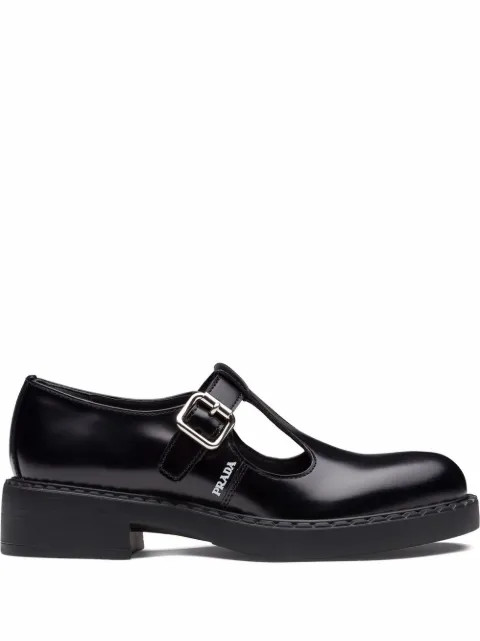 Prada 로고 프린트 메리 제인 로퍼 - Farfetch | Farfetch Global