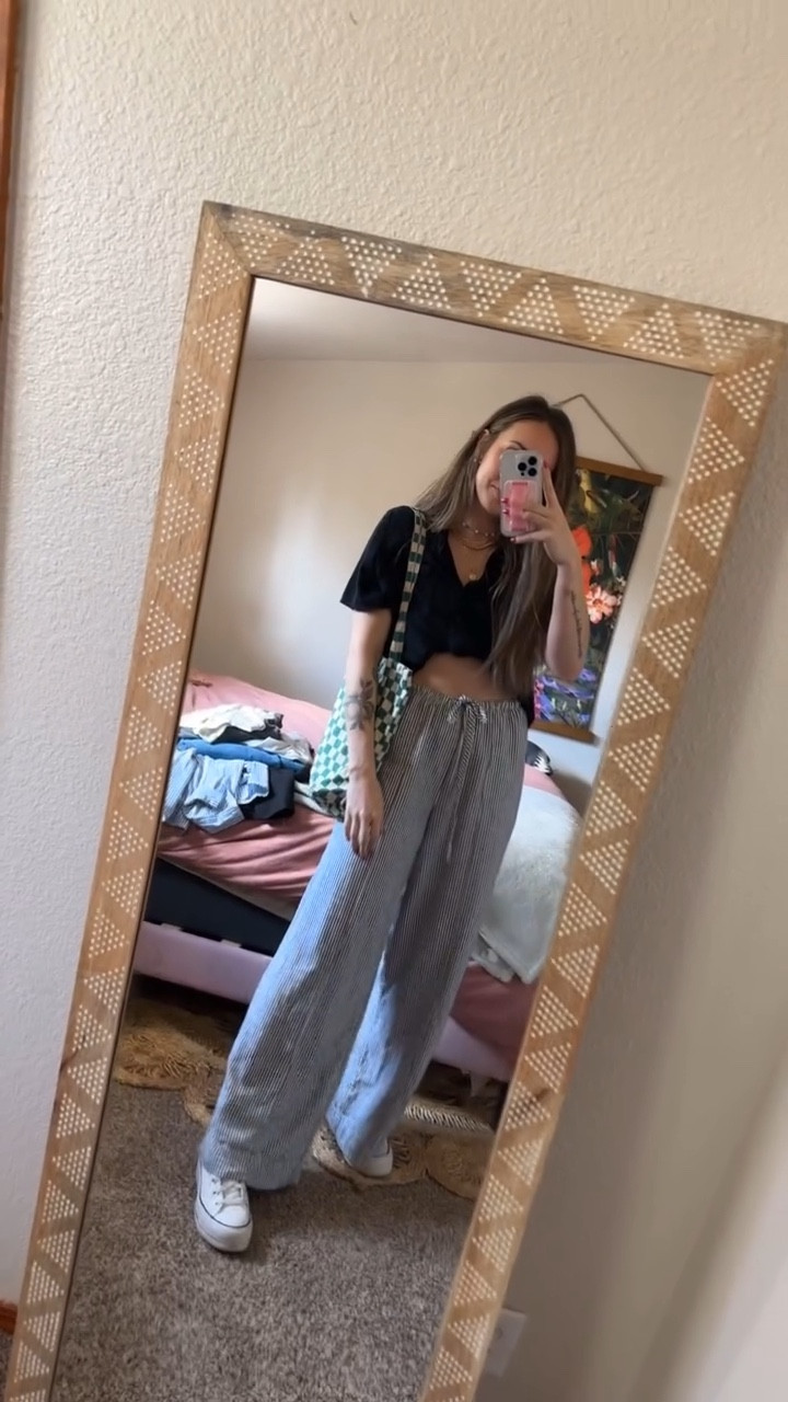 Perfect, budget-friendly Spring Easter fit. These wide leg linen pants from Target are littttterally everything.

#LTKxTarget #LTKfindsunder50 #LTKFestival