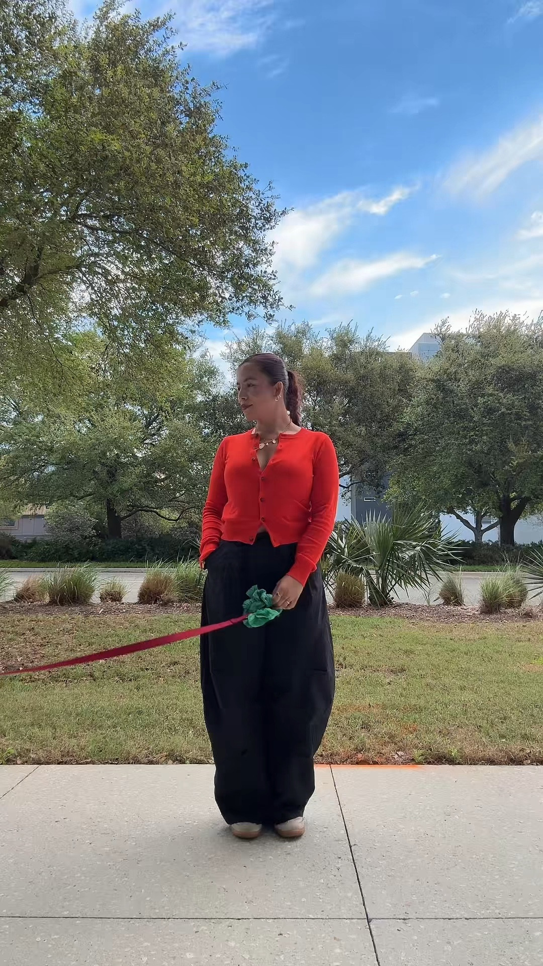 This @hm cardigan was only $14.99!

I’m wearing a size medium 

#ootd #cardigan #sweaters #under20 #coolfinds #businesscasual #hmfinds #hm

#LTKdayinmylife #LTKootd #LTKWorkwear