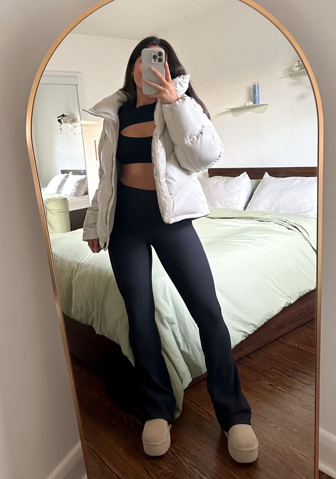 buffbunny discount code: silvs 🖤 linked cheaper coats similar to aritzia puffer!

fall outfits, boots, winter outfits, athleisure, fall fashion, platform Uggs, flare pants, flares, aritzia coats, winter coats, aritzia puffer, winter puffer, cloud puff, vegan puffer jacket

#LTKstyletip #LTKGiftGuide #LTKfitness