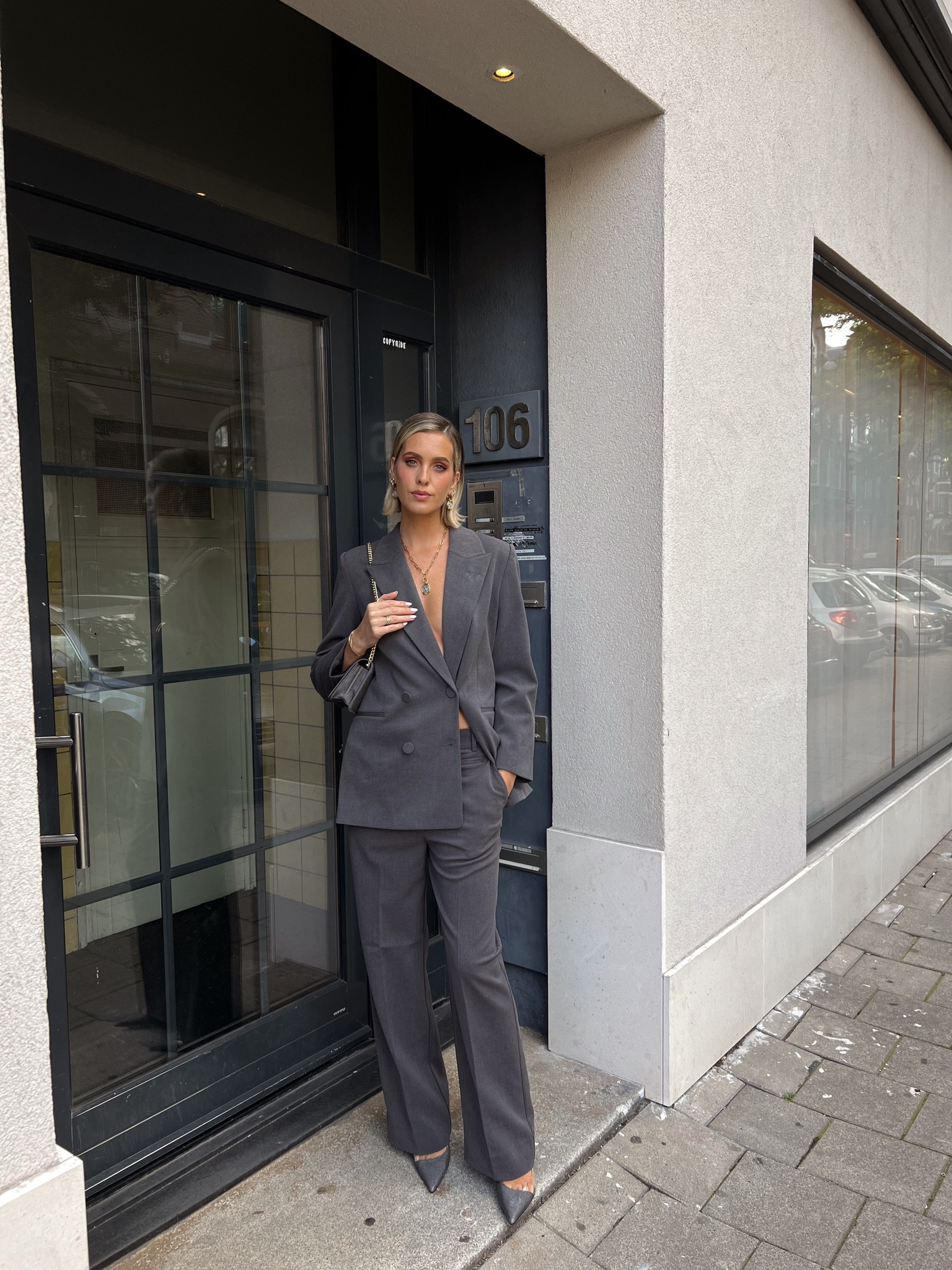 Nothing is better than a grey suit!  I found mine at Josh V 🩶 The quality is amazing and it’s easy to wear it in different ways Today I go for chic, just how I like it! 

#LTKSeasonal #LTKeurope #LTKstyletip