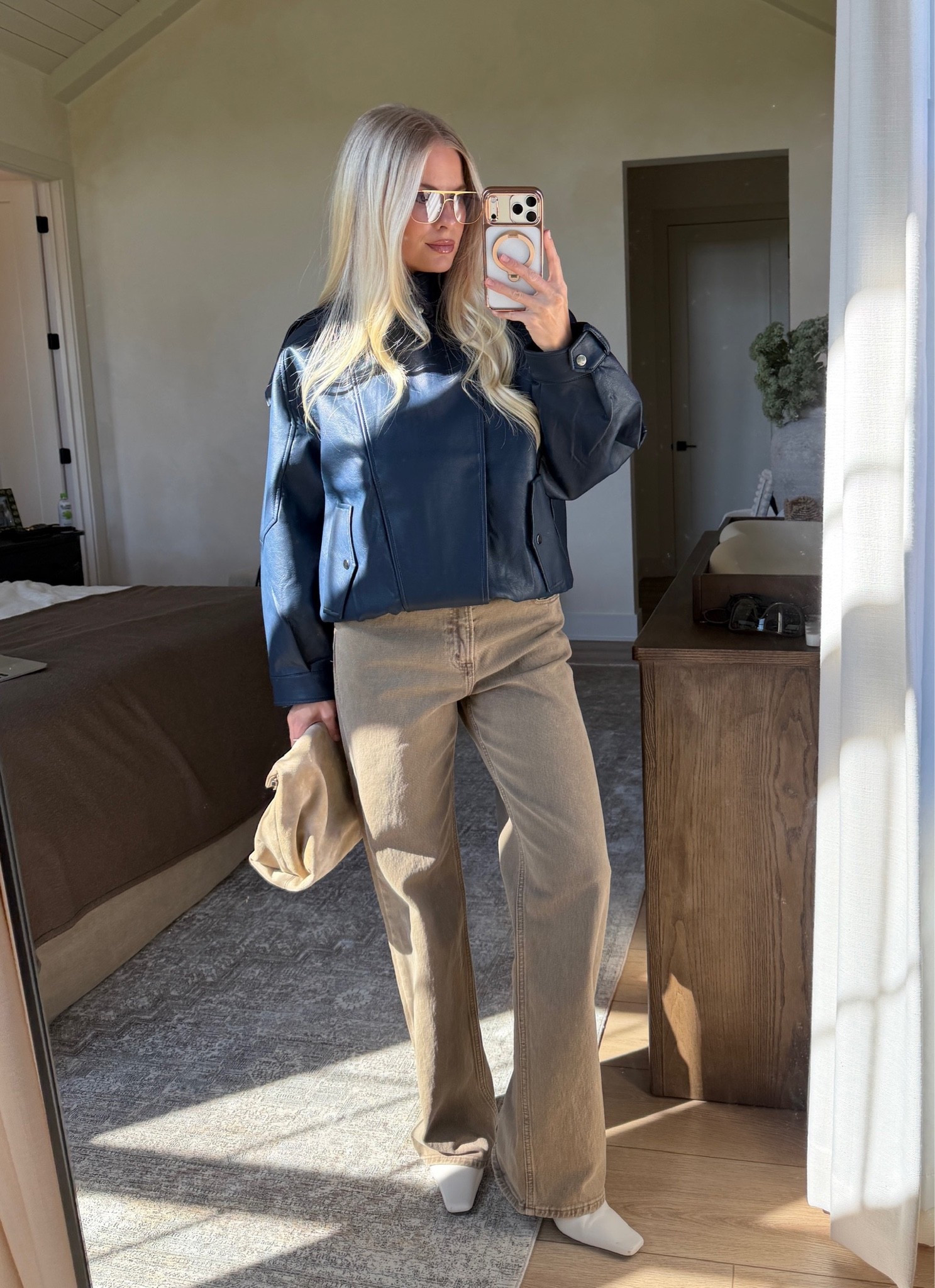 SIZE: med in jacket, 28 reg in jeans, linked similar shoes! #kathleenpost

Fall outfit inspo, fall transition look, fall jacket

#LTKootd #LTKSeasonal