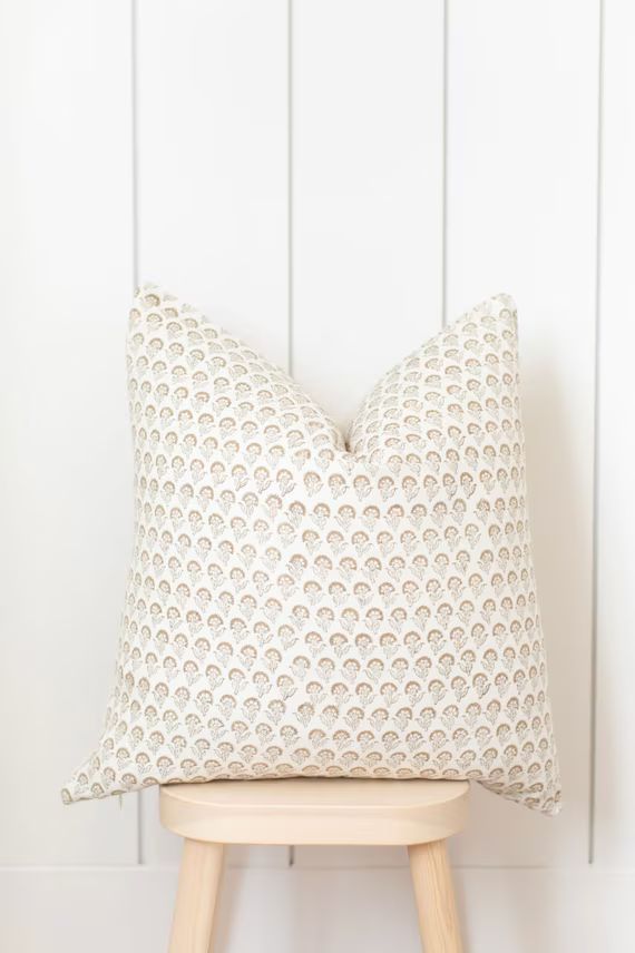 Designer Pillow Cover cleo | Etsy | Etsy (US)
