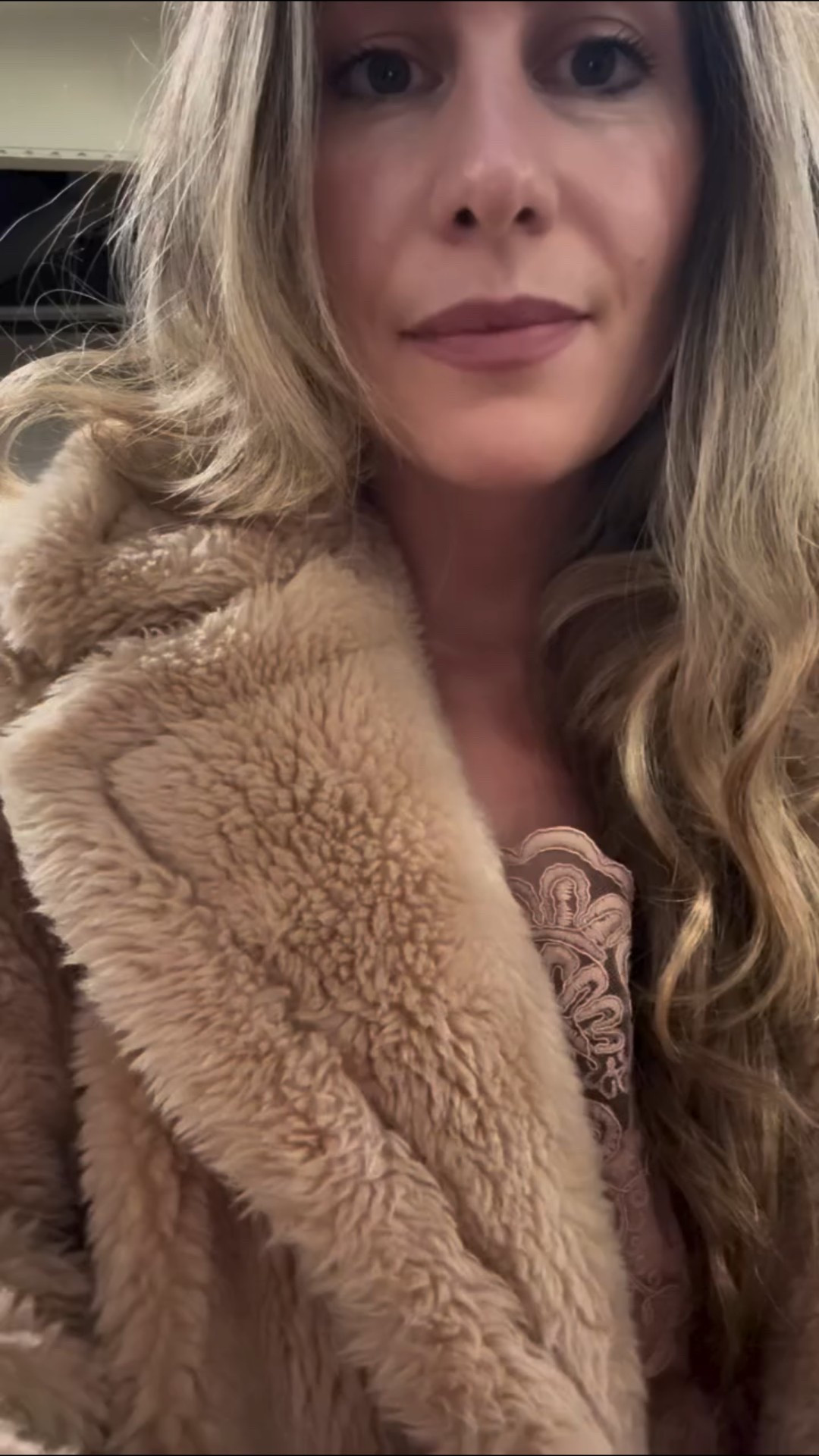 About last night… defying the London weather with a fluffy & silky look 🎀

#LTKwinter #LTKautumn #LTKuk