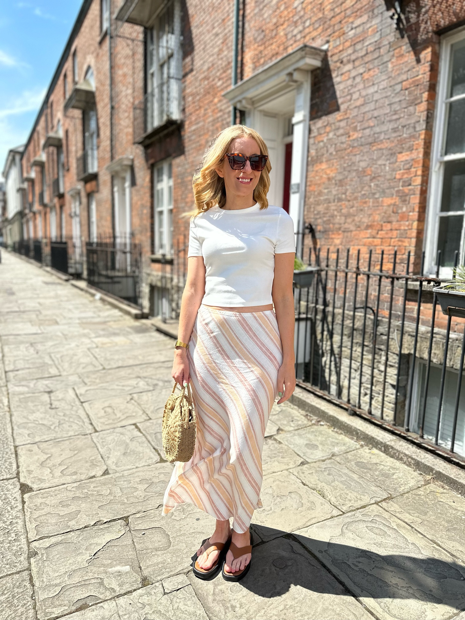 Casual maxi skirt summer outfit 

#LTKshoes #LTKsummer #LTKmidsize