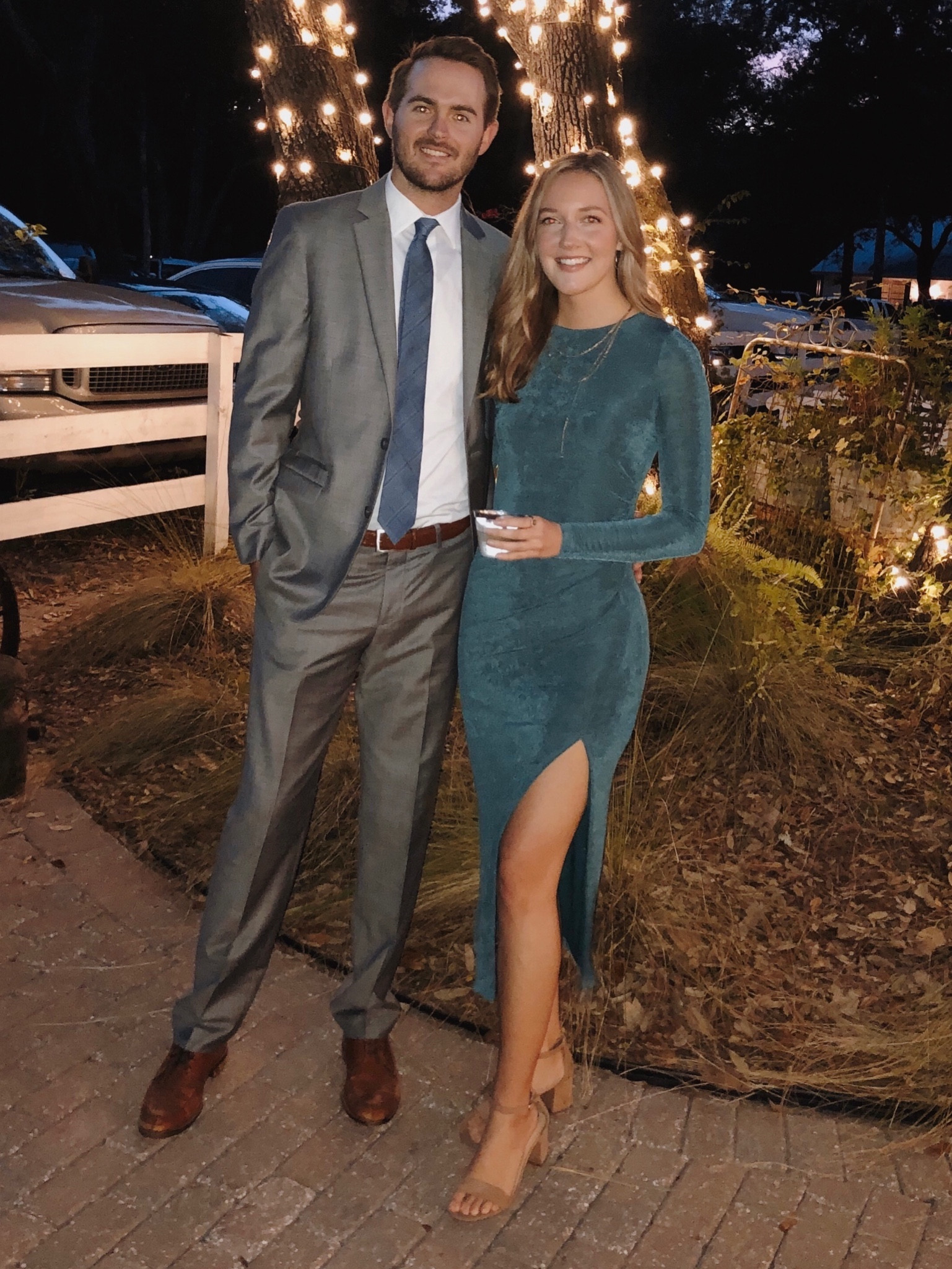 Winter wedding guest dress ✨

#LTKSeasonal #LTKHoliday #LTKwedding