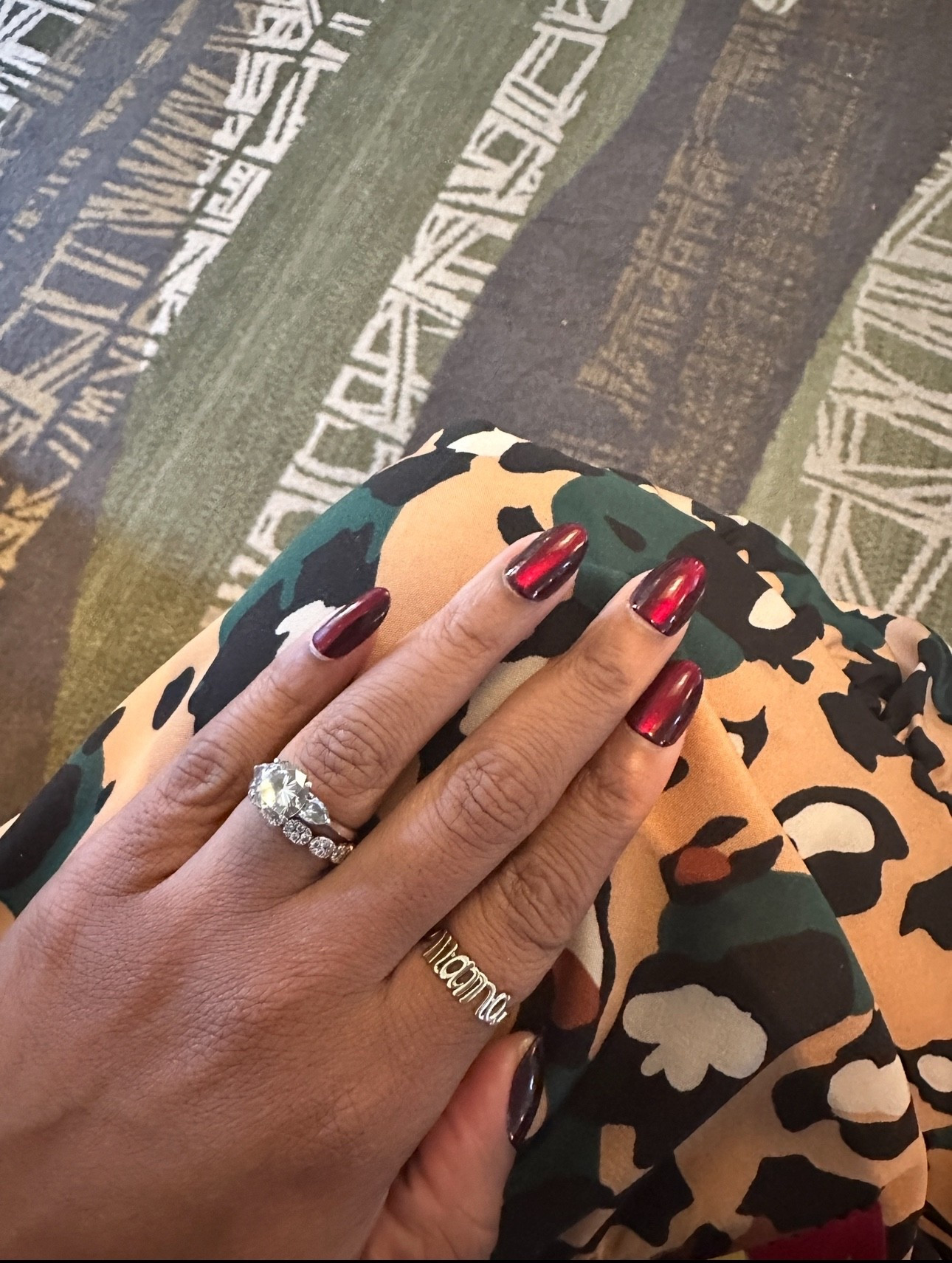 Holiday nails | red nails | press on nails 

#LTKBeauty #LTKFindsUnder50 #LTKHoliday