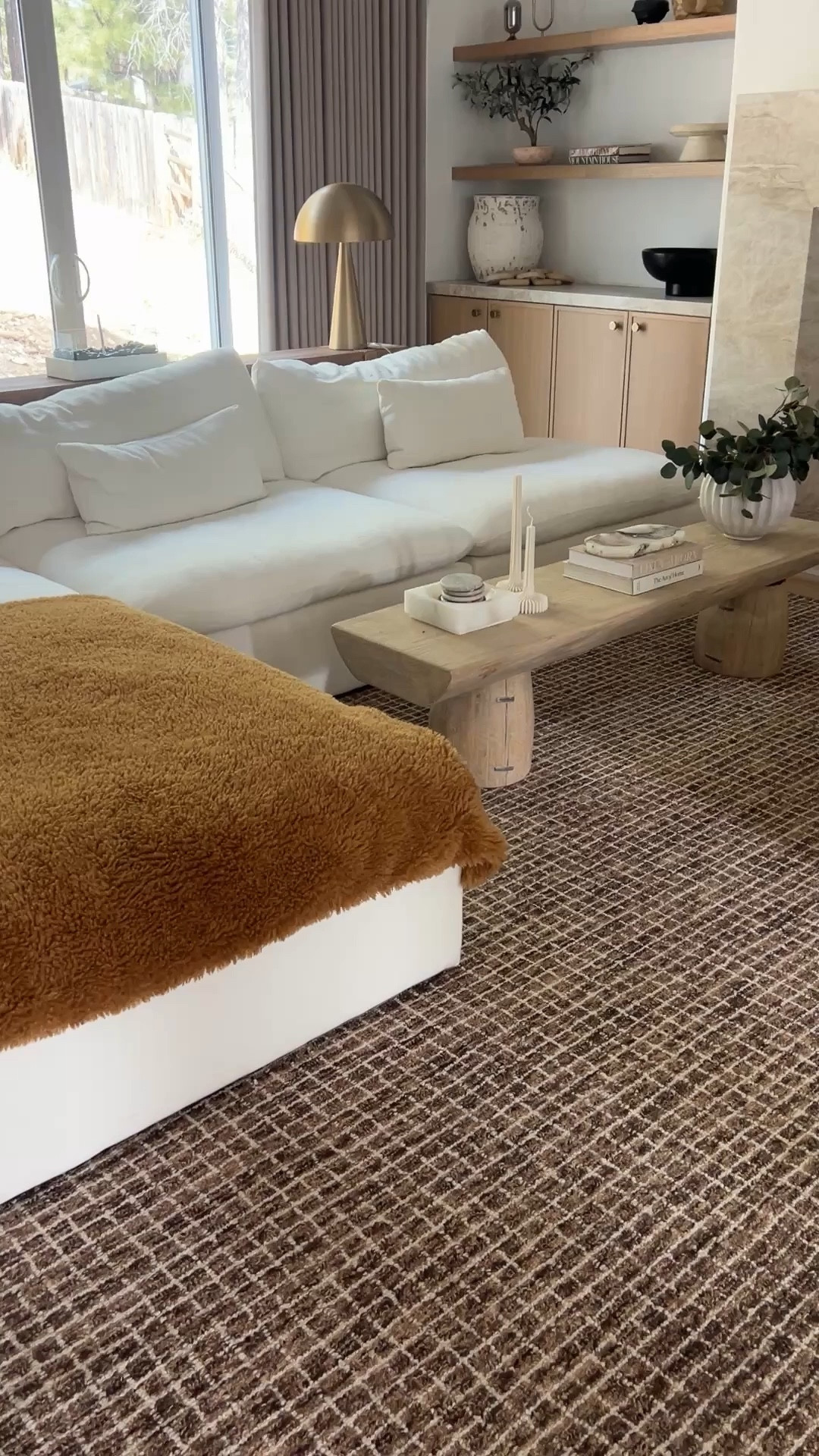 ON SALE for Wayday!!!!

Ok this rug... I can't say enough great things about it! It's the perfect neutral tone, it's great quality and a good price! 

I just ordered two more for the new house 😍 I had to wait for it to go on Sale 😉
