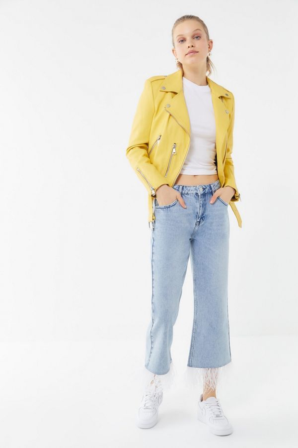 BDG Feather Hem Cropped Wide Leg Jean | Urban Outfitters (US and RoW)