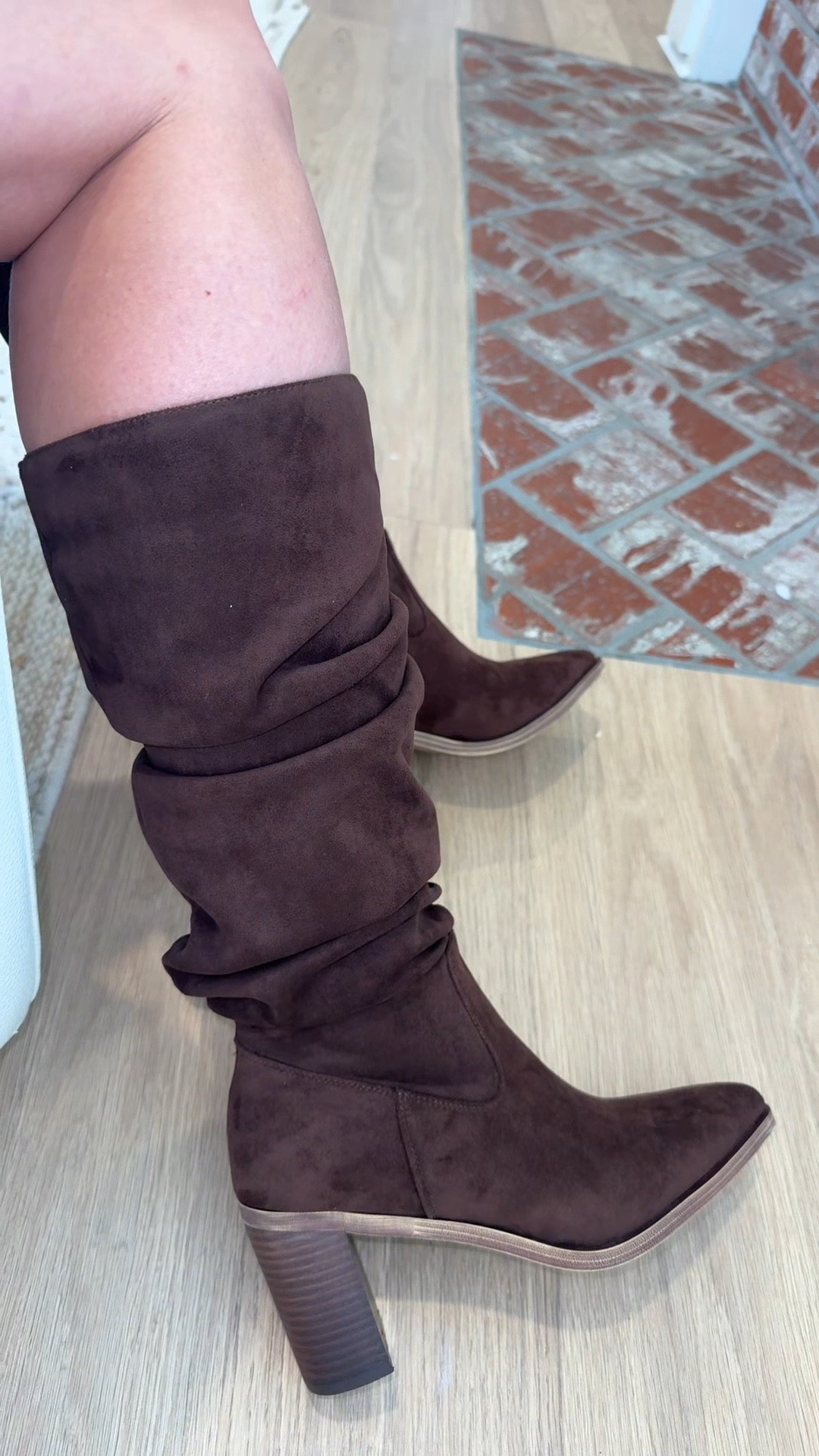 Fall boots I’ll be wearing on repeat 🤎🍂 These QIY knee-high boots have the perfect slouchy look, a chic square toe, and a chunky heel that instantly elevates any outfit. Perfect with dresses, skirts, or your favorite fall layers. 

#FallFashion #FallOutfits #BootSeason #AmazonFashion #AmazonFinds