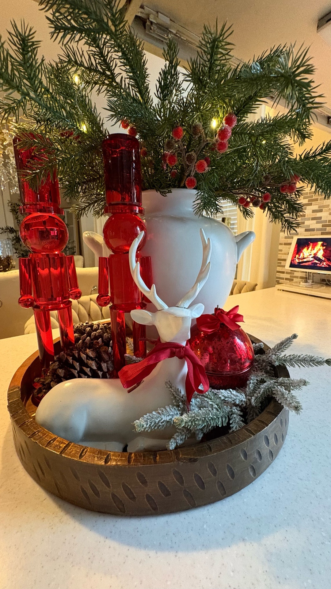 Hello IG fam! 
Enjoy this  simple Christmas counter centerpiece !! Everything is 
"It's beginning to look a lot  like Christmas" 🎄🎄
like✨Comment✨Share✨
Follow @angedvabdecor for more inspiration 
click on my linktree to shop 🛍️
my home 🏡 ✨Comment✨Share✨
Follow @angedvabdecor for more inspiration 
click on my linktree to shop 🛍️
my home 🏡 

#LTKHoliday #LTKHome #LTKSeasonal