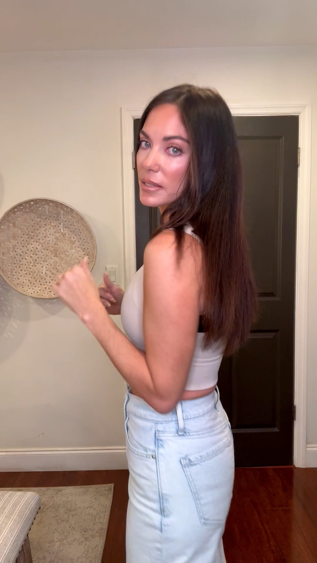 Posture correcting bra￼from @forme  🤍