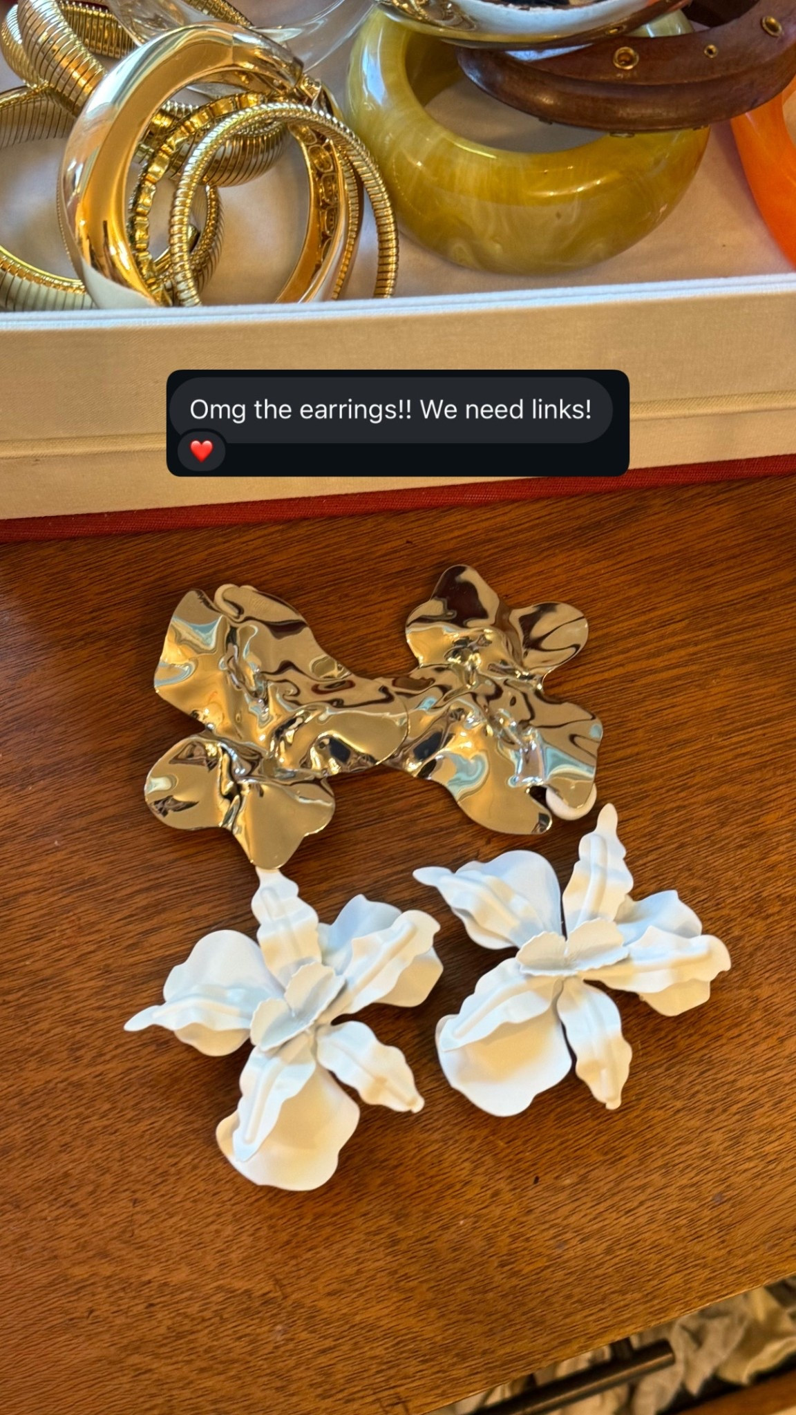 Cute amazing statement earrings...