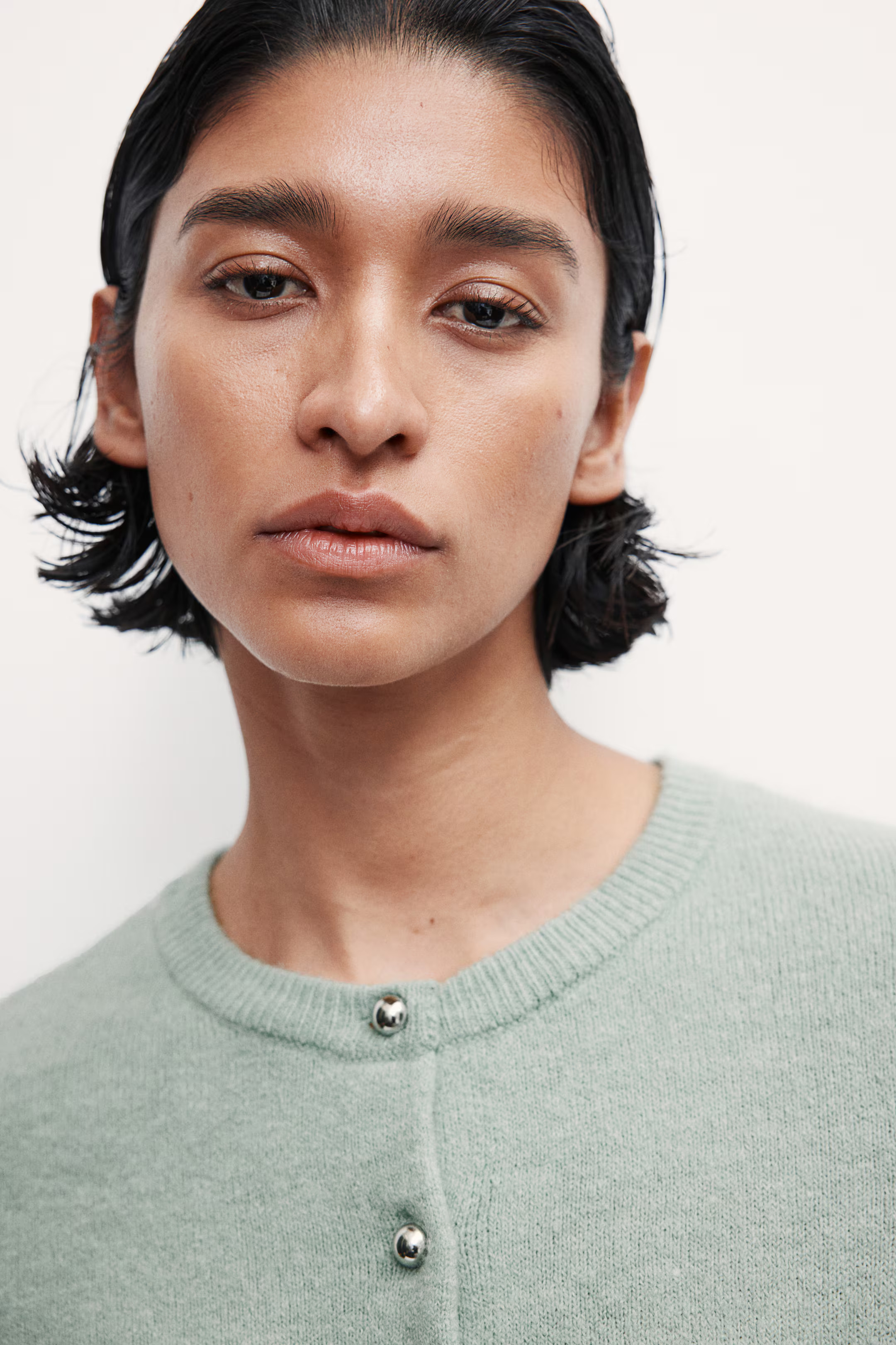 Knitted cardigan | H&M (UK, MY, IN, SG, PH, TW, HK)