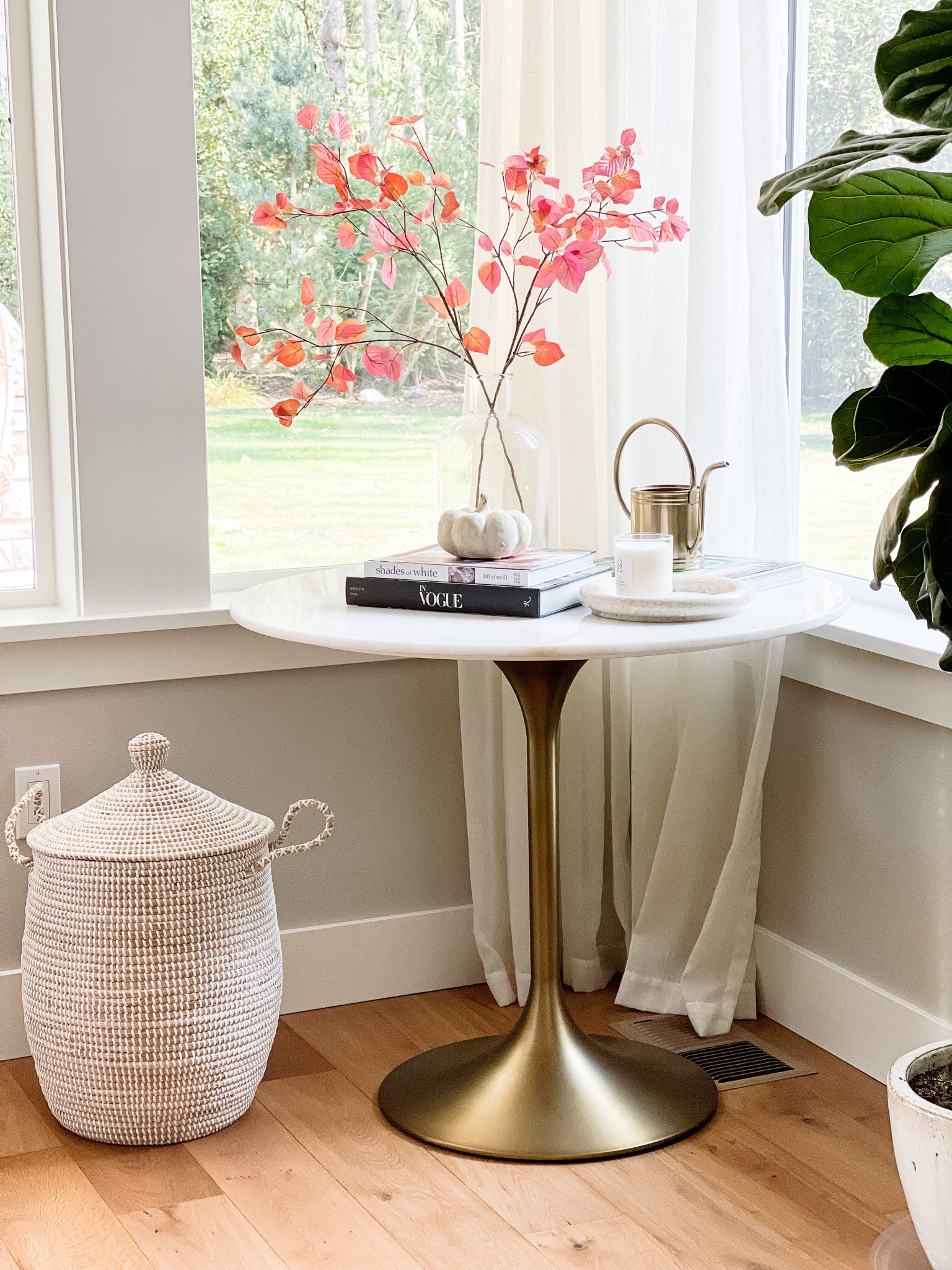 Fall stems are out in the house and I’m feeling 

#LTKhome #LTKstyletip #LTKSeasonal