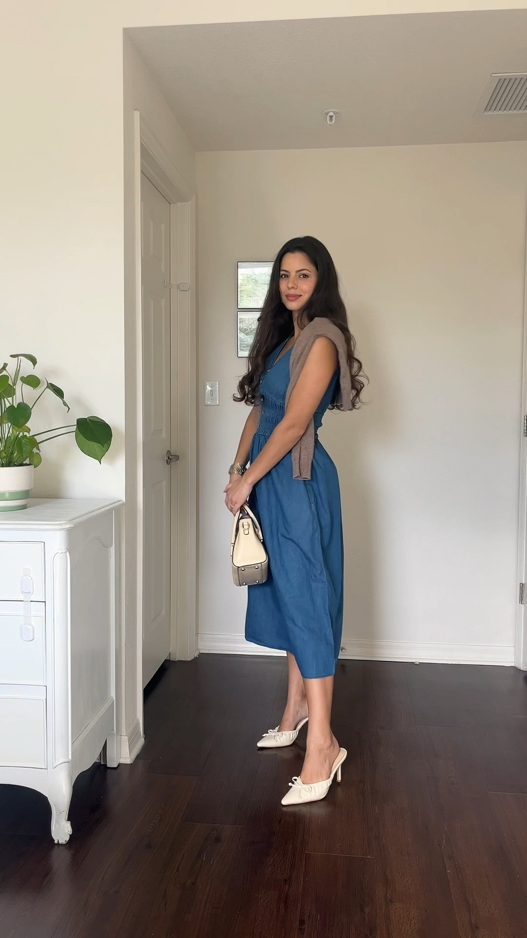 Denim looks for fall🍂 warm weather friendly! 

#LTKSeasonal #LTKStyleTip #LTKFindsUnder100