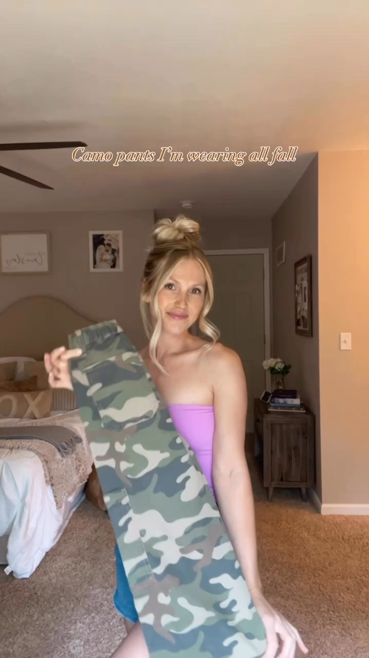 Team camo pants or no?! I love them! Walmart for the win. Can be styled so many ways 